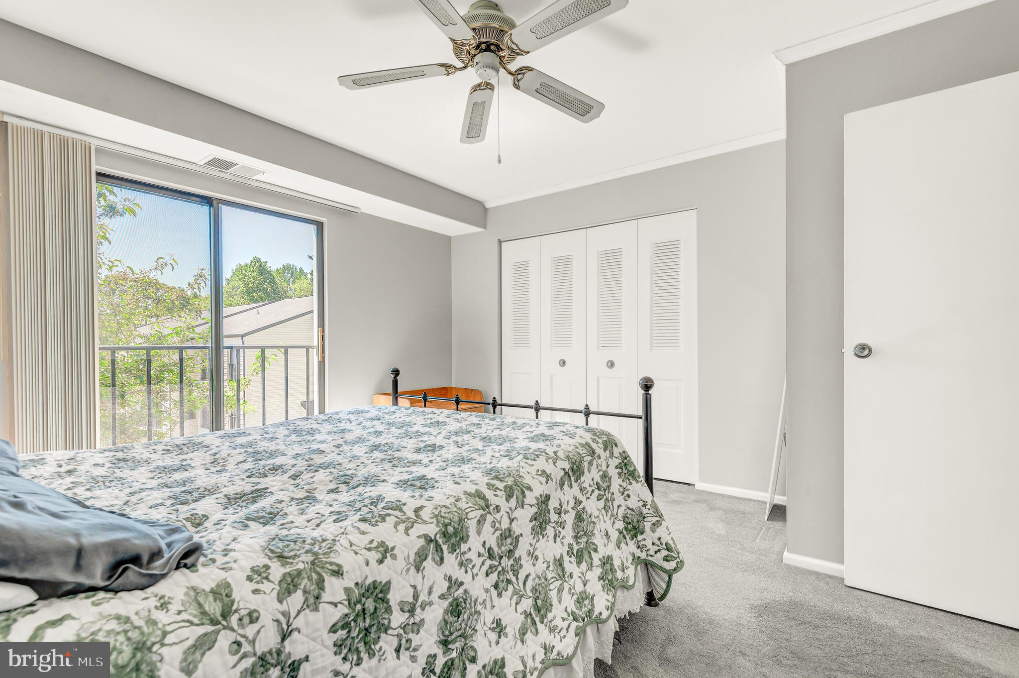 RIVA COMMONS - Residential