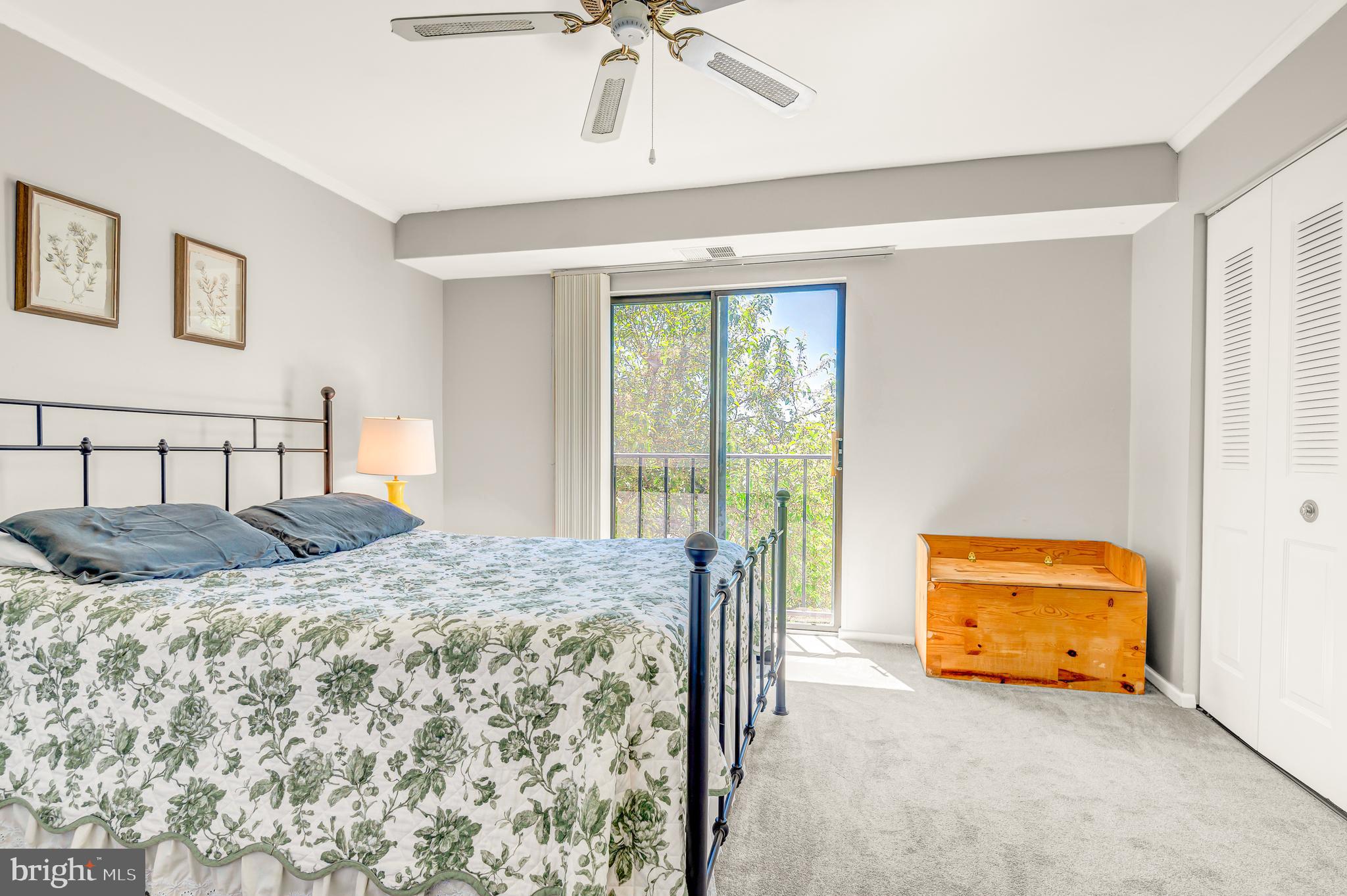 RIVA COMMONS - Residential