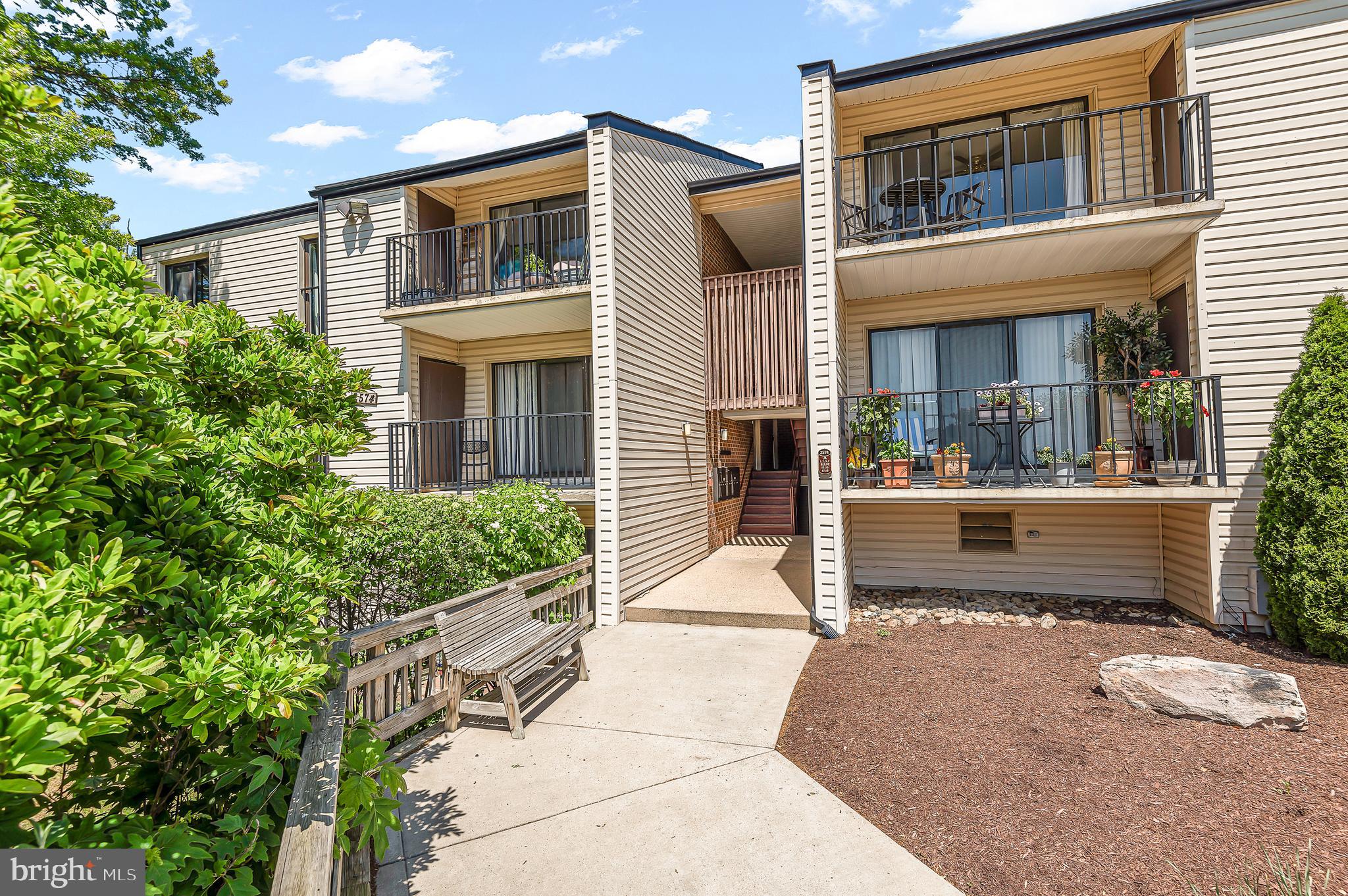 RIVA COMMONS - Residential