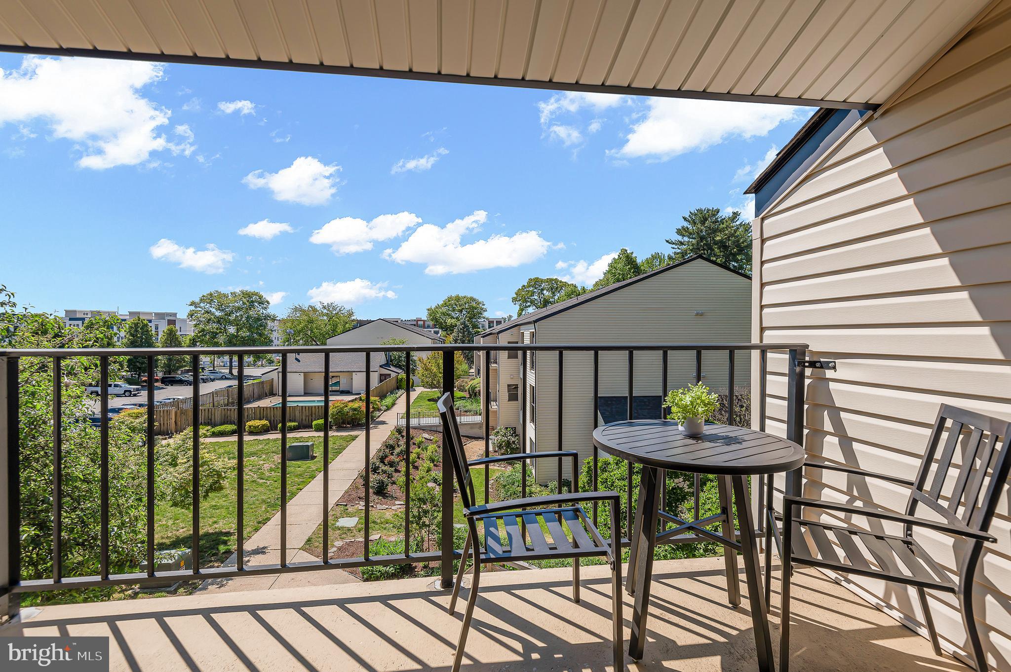 RIVA COMMONS - Residential
