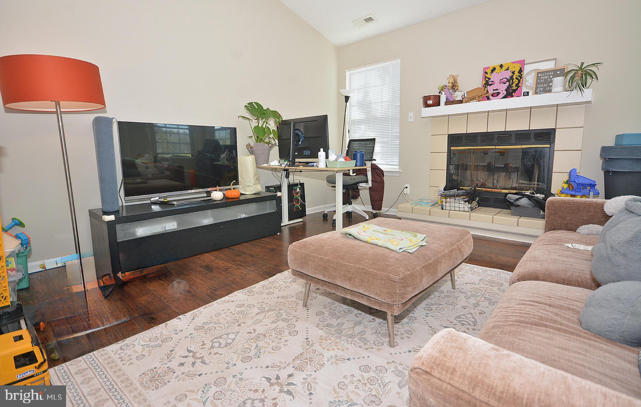 1312 RUSTIC COURT