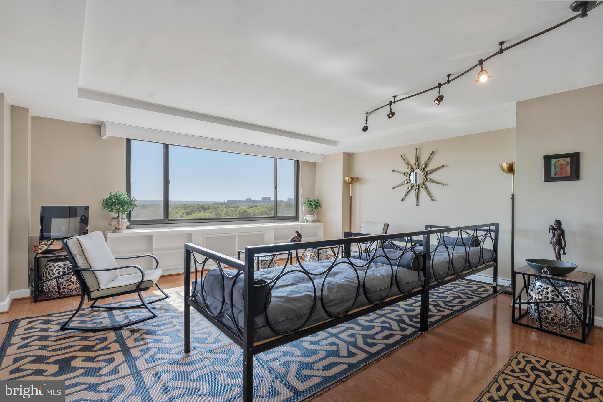 1011 ARLINGTON BOULEVARD 630