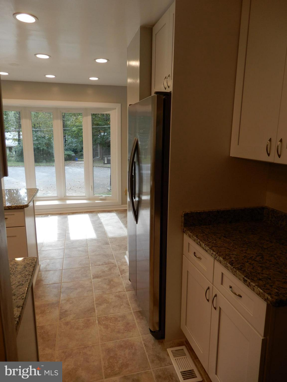 STONEWALL MANOR - Residential Lease