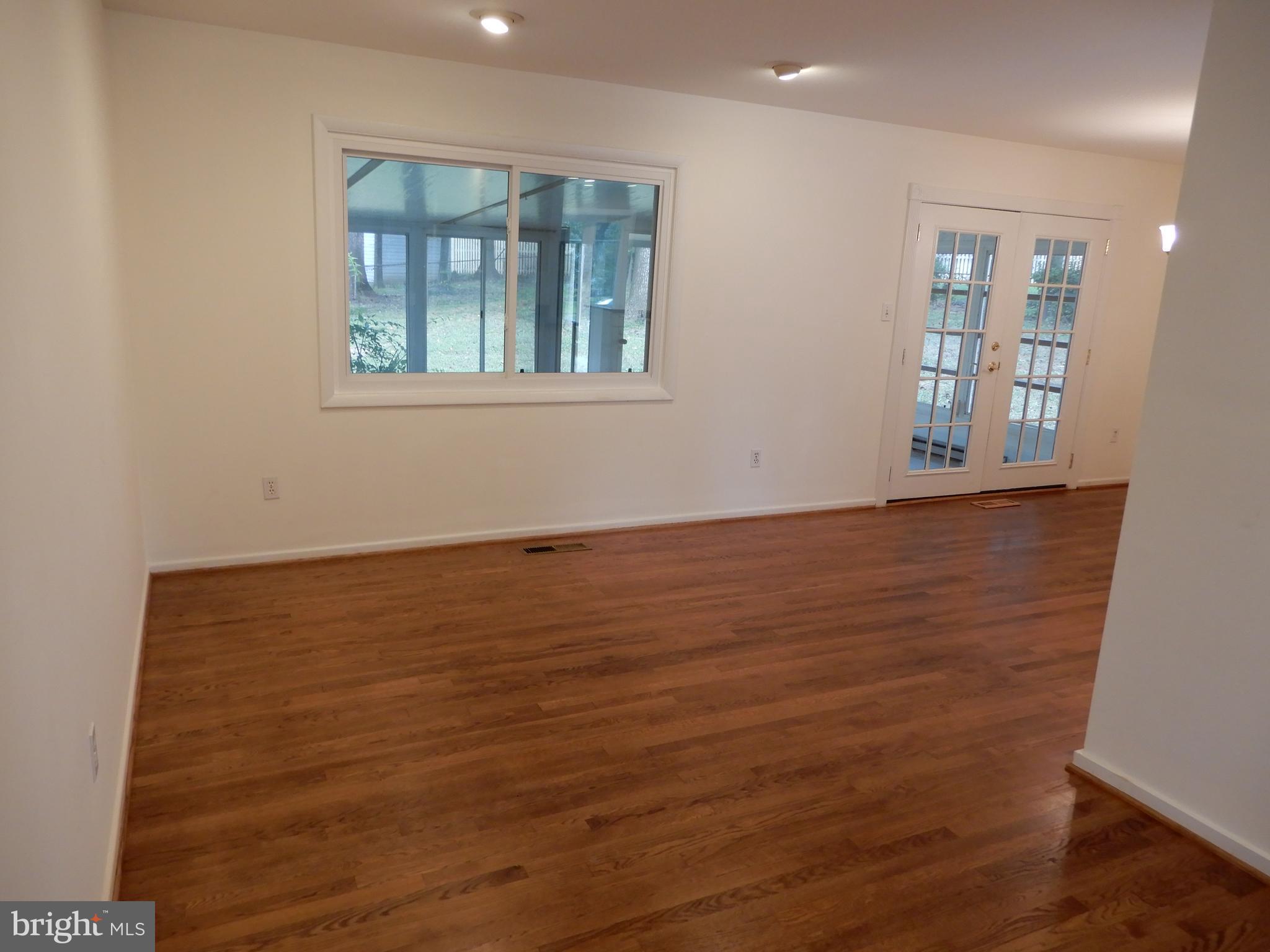 STONEWALL MANOR - Residential Lease