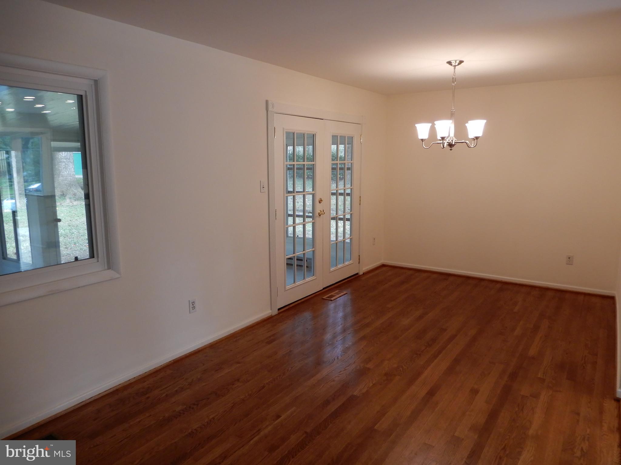 STONEWALL MANOR - Residential Lease