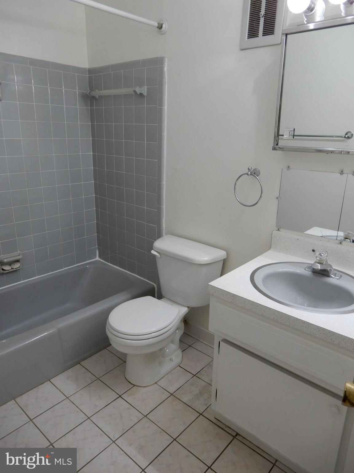 STONEWALL MANOR - Residential Lease