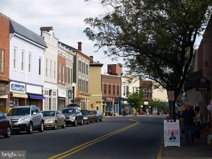 WEST END HISTORIC DISTRICT - Residential