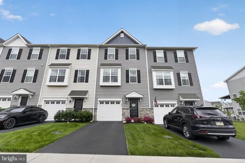 Photo of 207 Spring Lane, ROYERSFORD, PA 19468 (MLS # PAMC2181788)