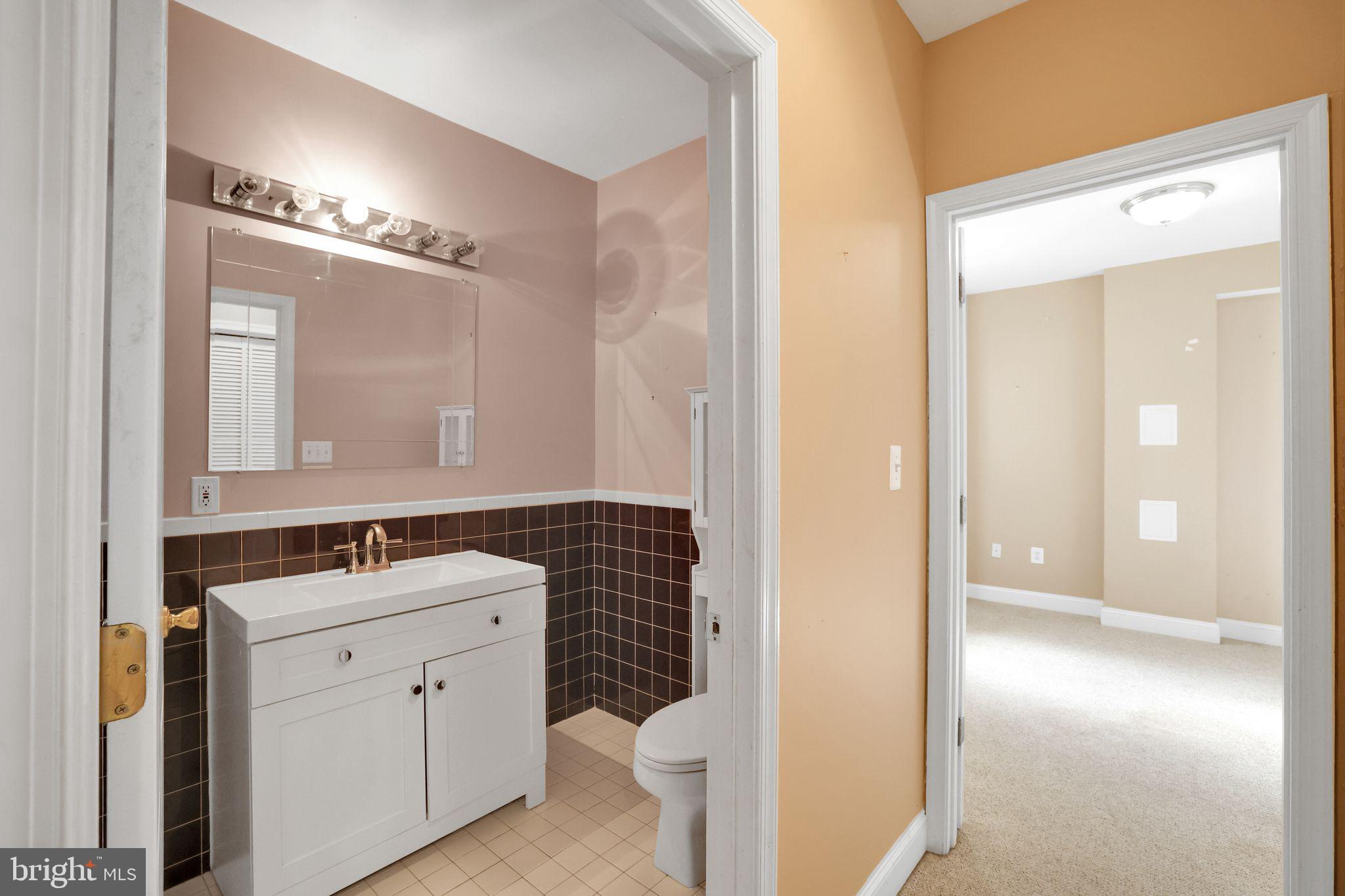 HALLOWELL - Residential