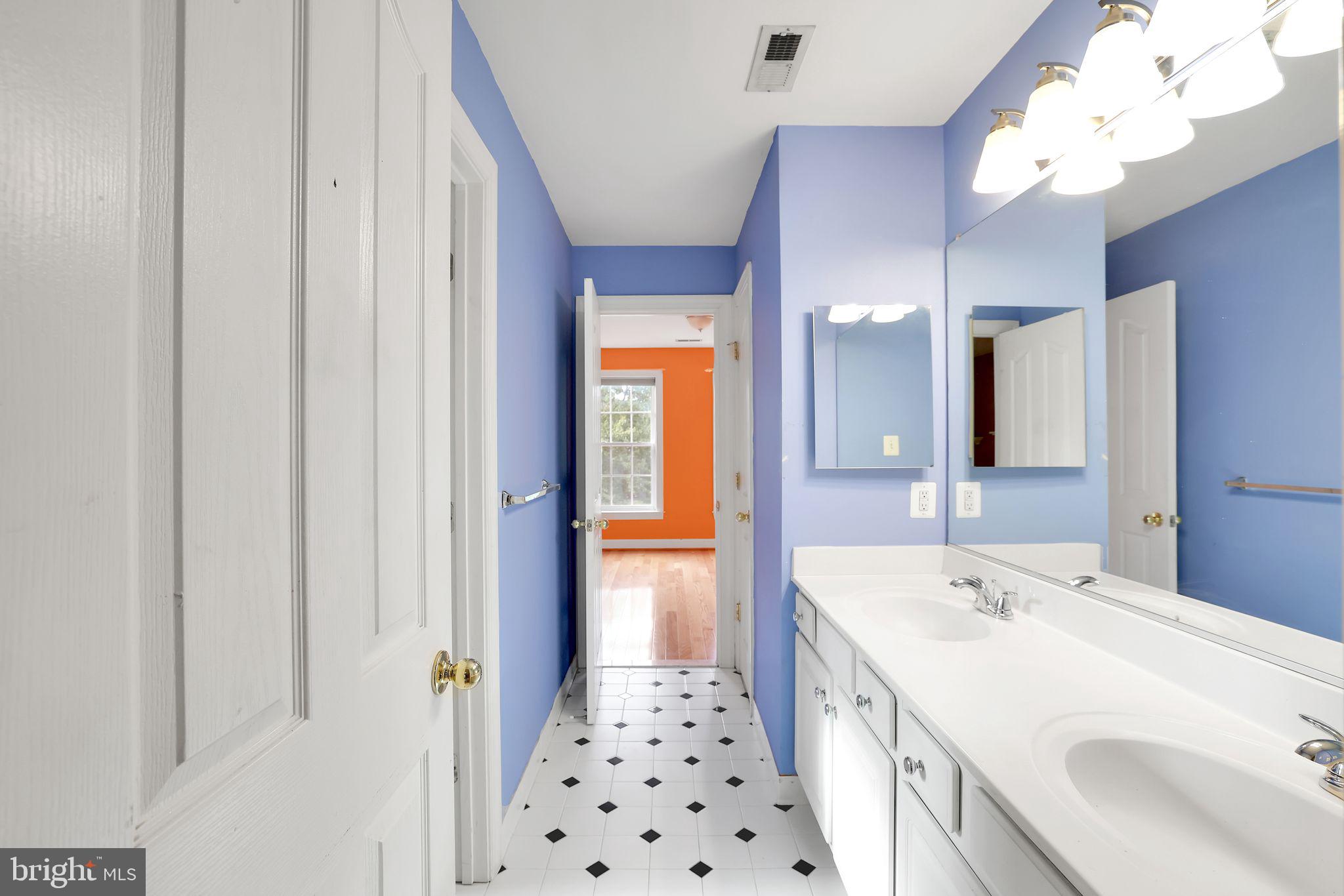 HALLOWELL - Residential