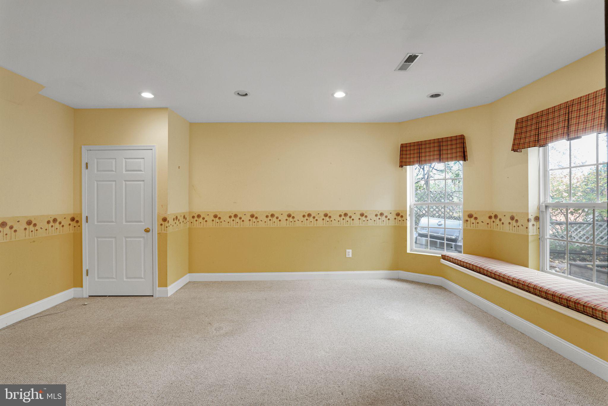 HALLOWELL - Residential