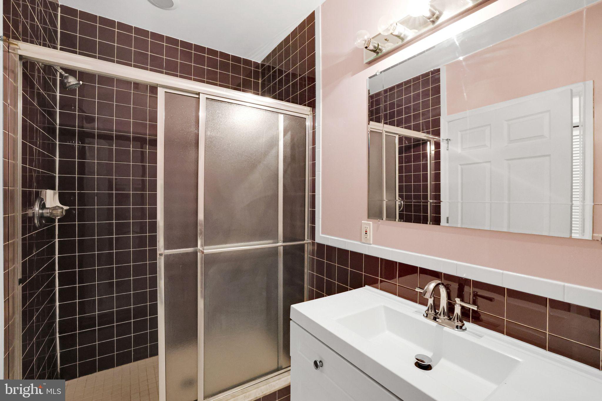 HALLOWELL - Residential