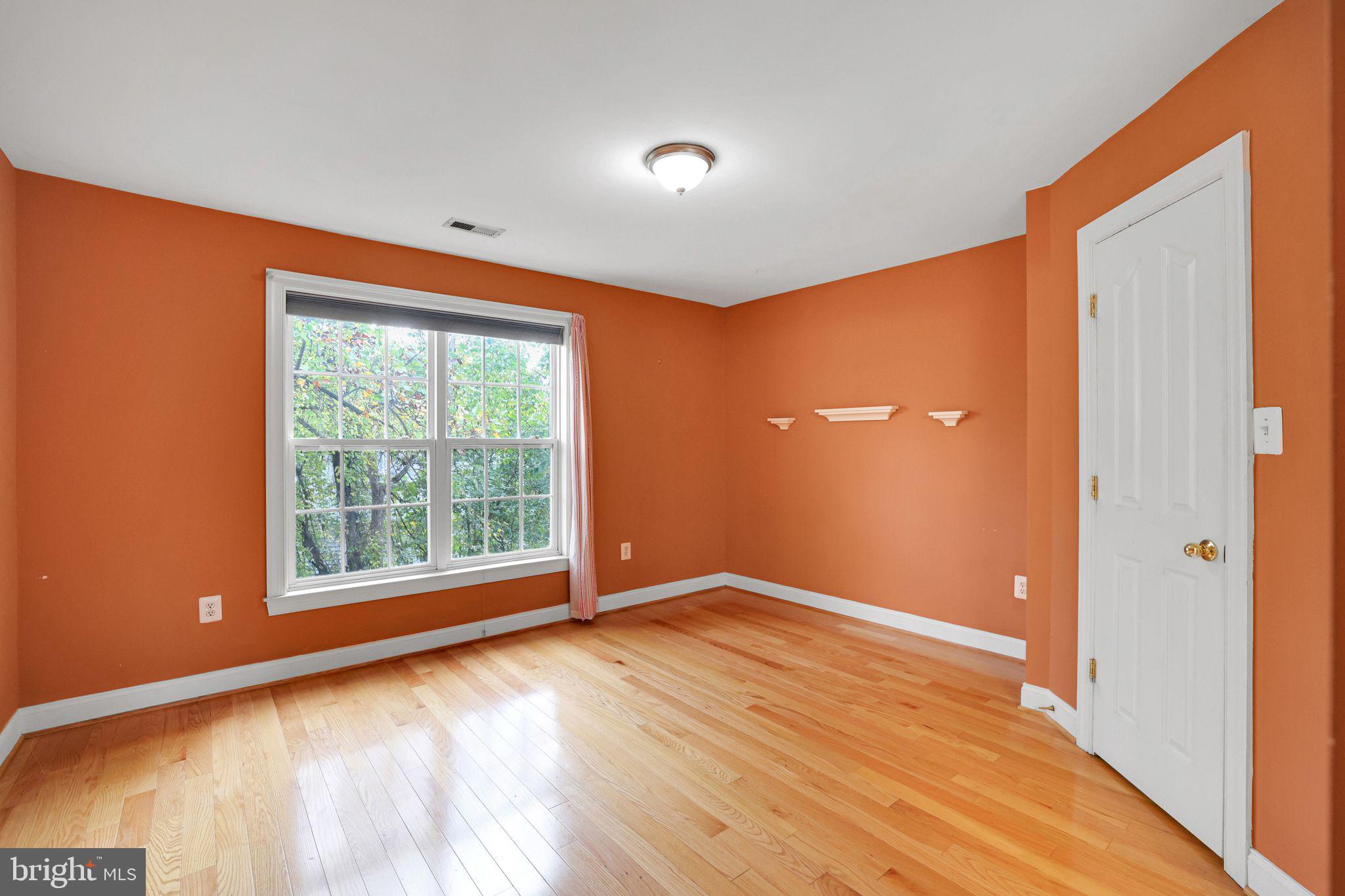 HALLOWELL - Residential