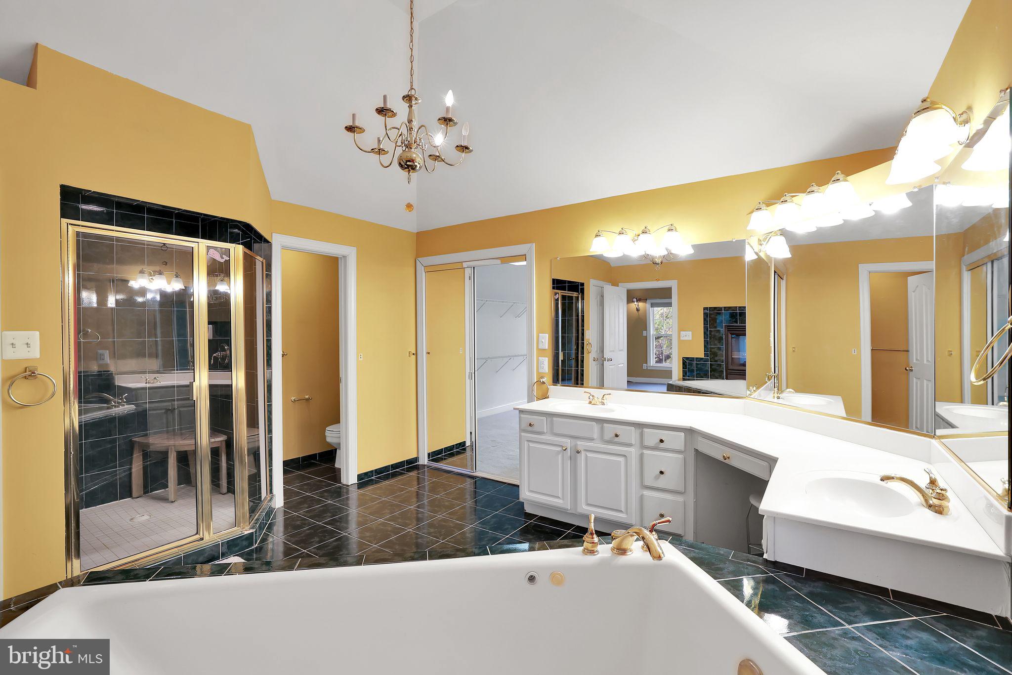 HALLOWELL - Residential