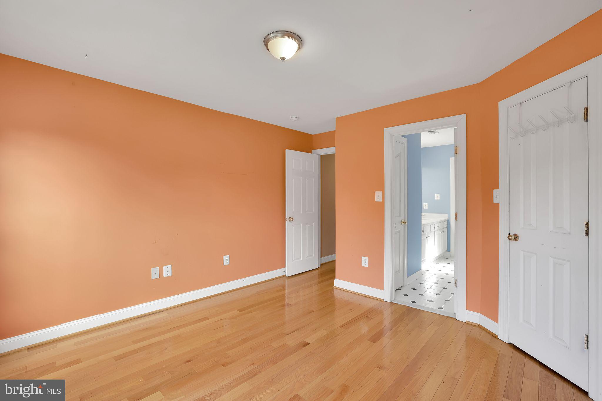 HALLOWELL - Residential