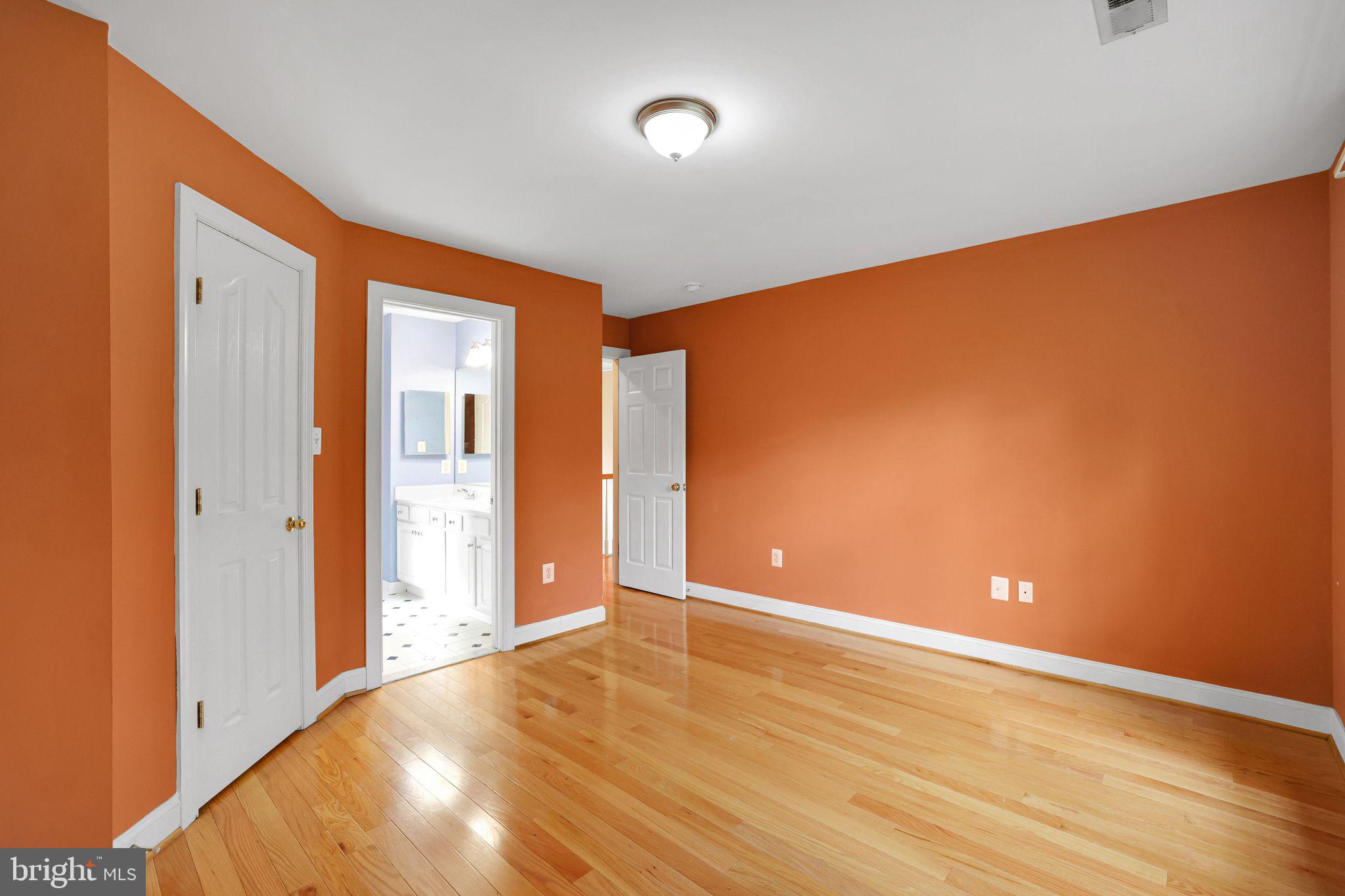 HALLOWELL - Residential