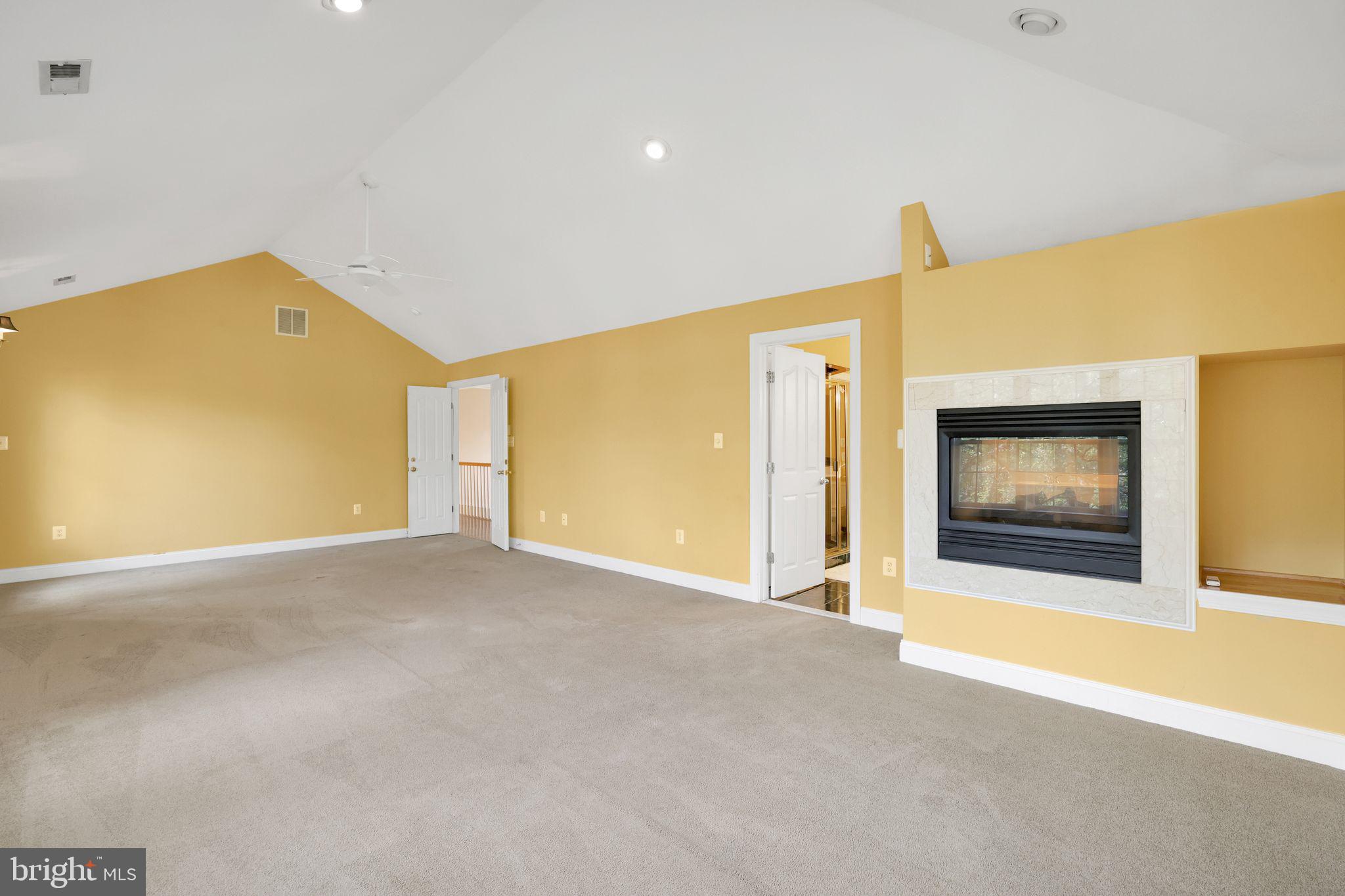 HALLOWELL - Residential