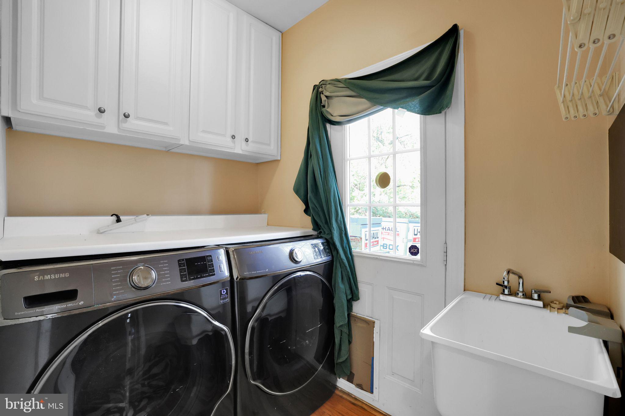 HALLOWELL - Residential