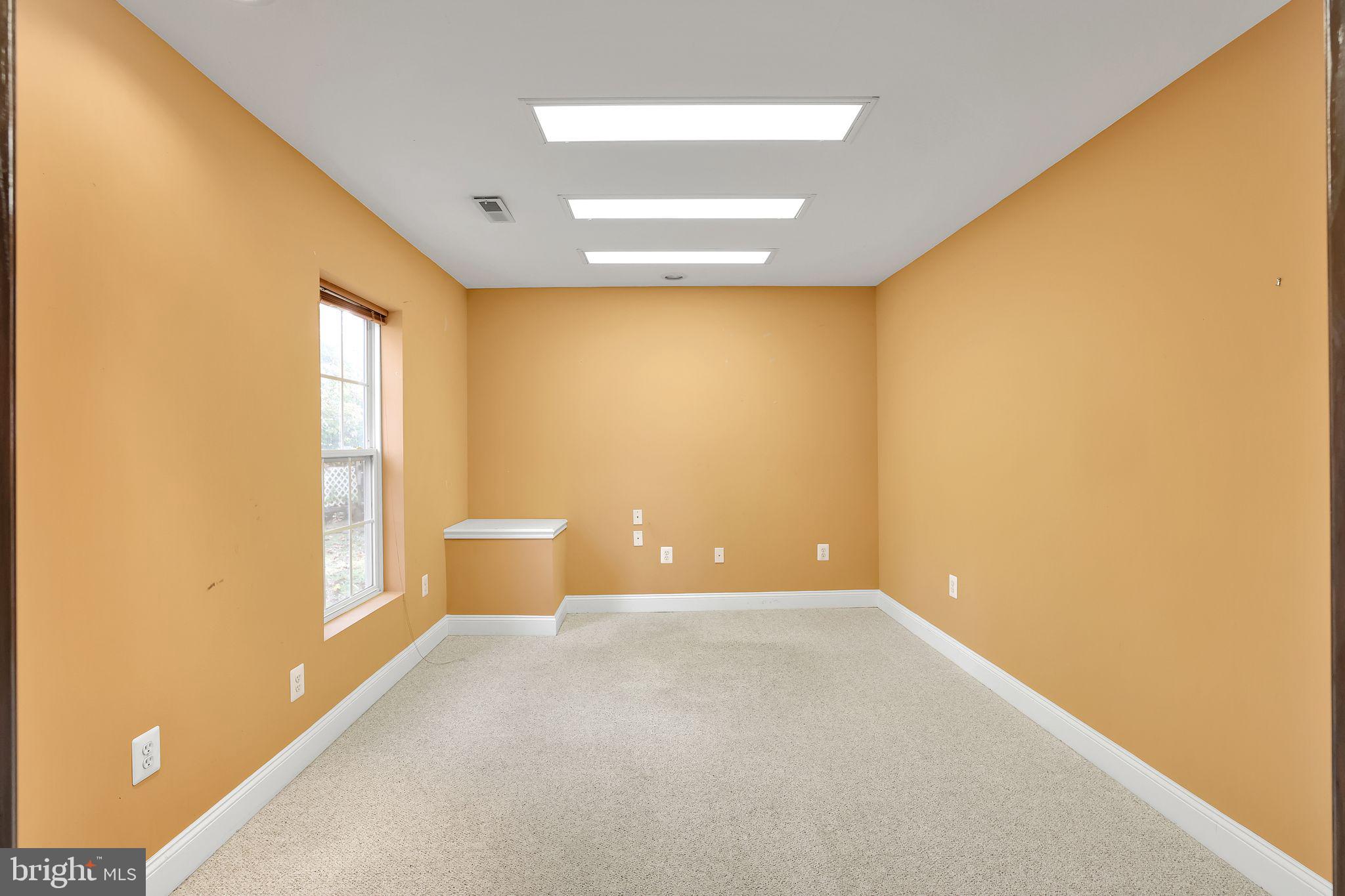 HALLOWELL - Residential