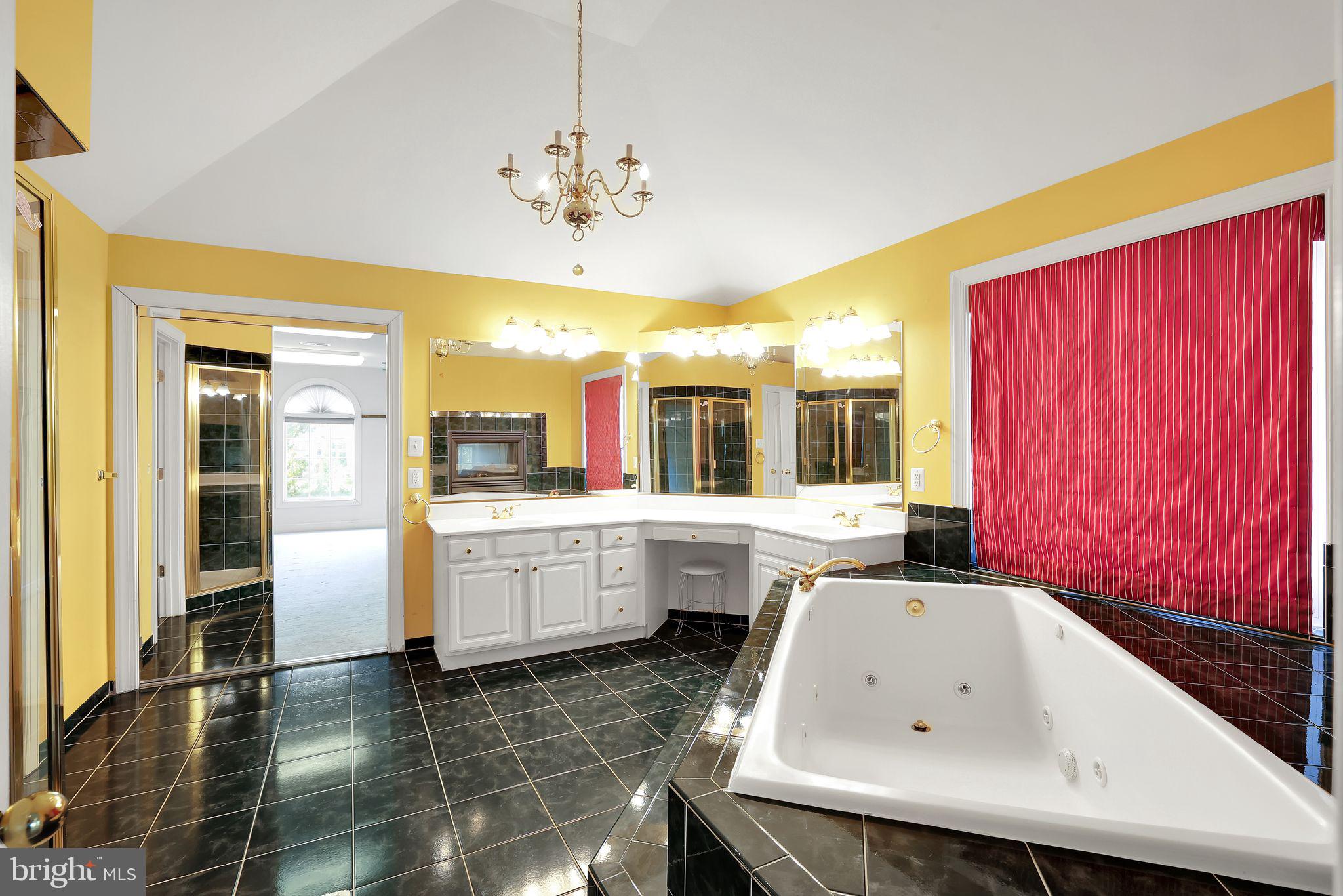 HALLOWELL - Residential