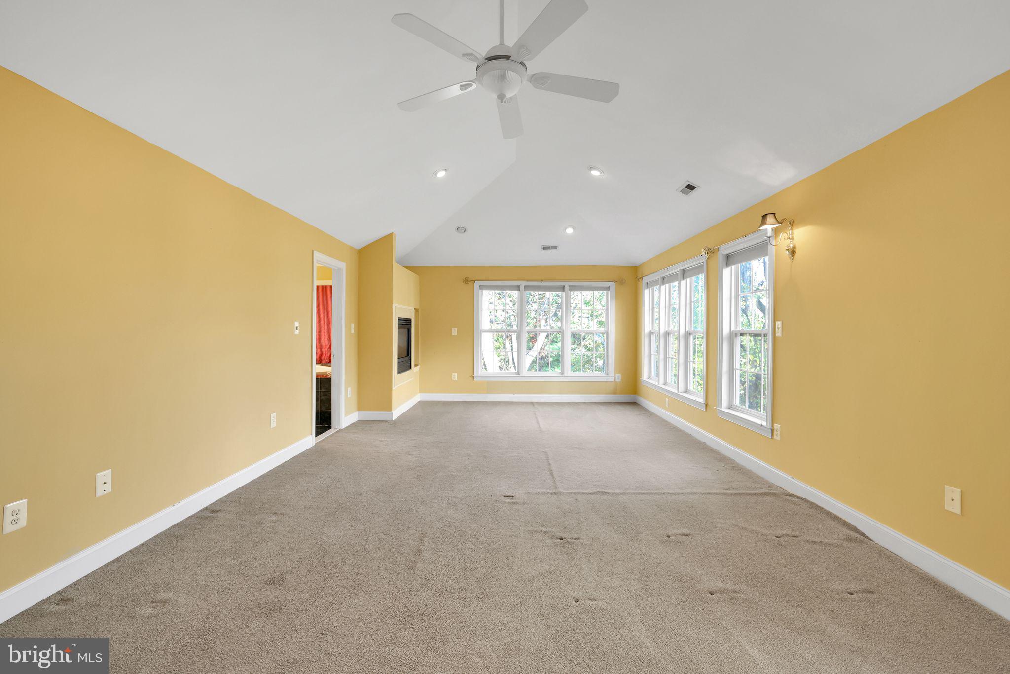 HALLOWELL - Residential