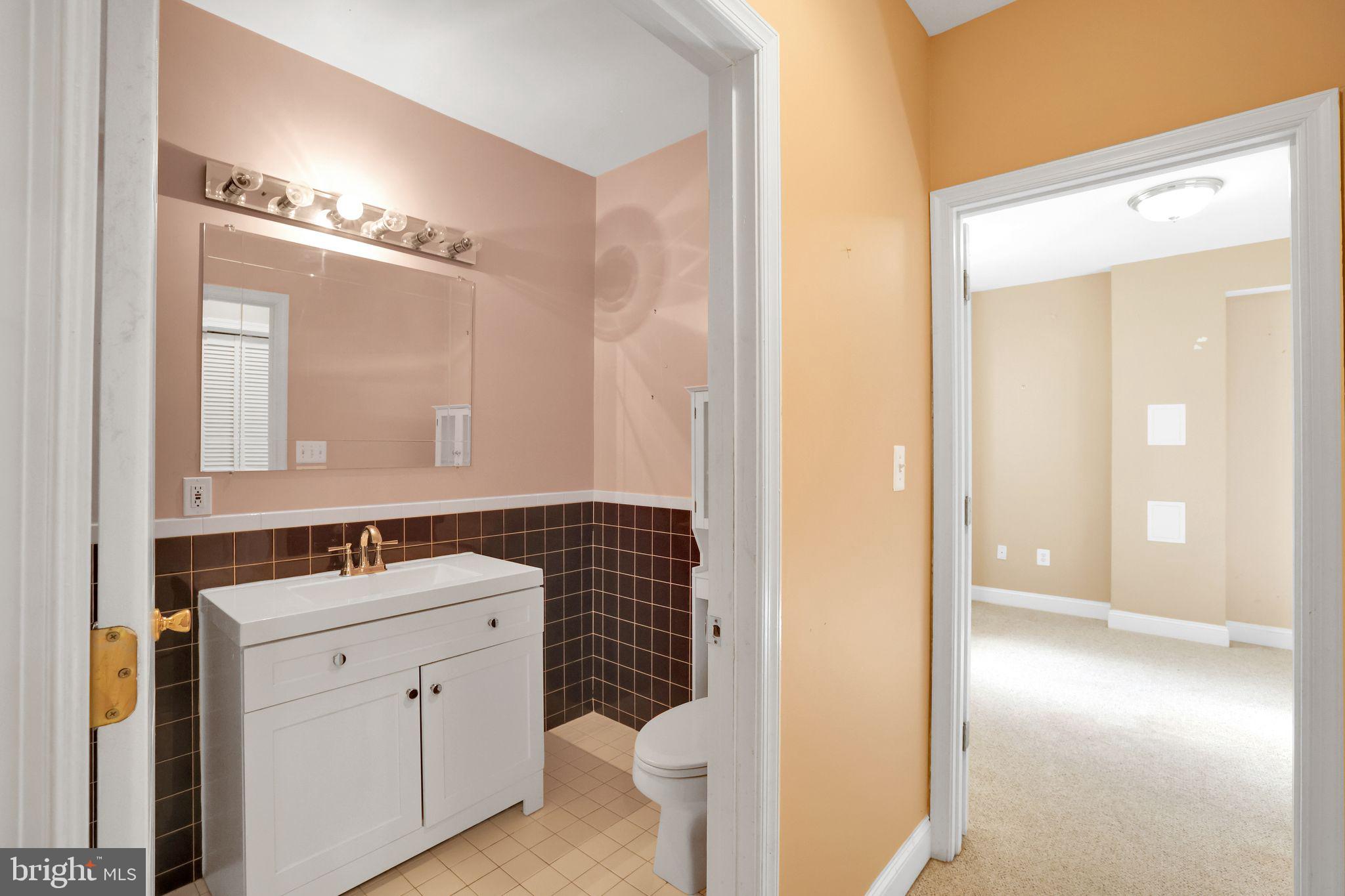 HALLOWELL - Residential