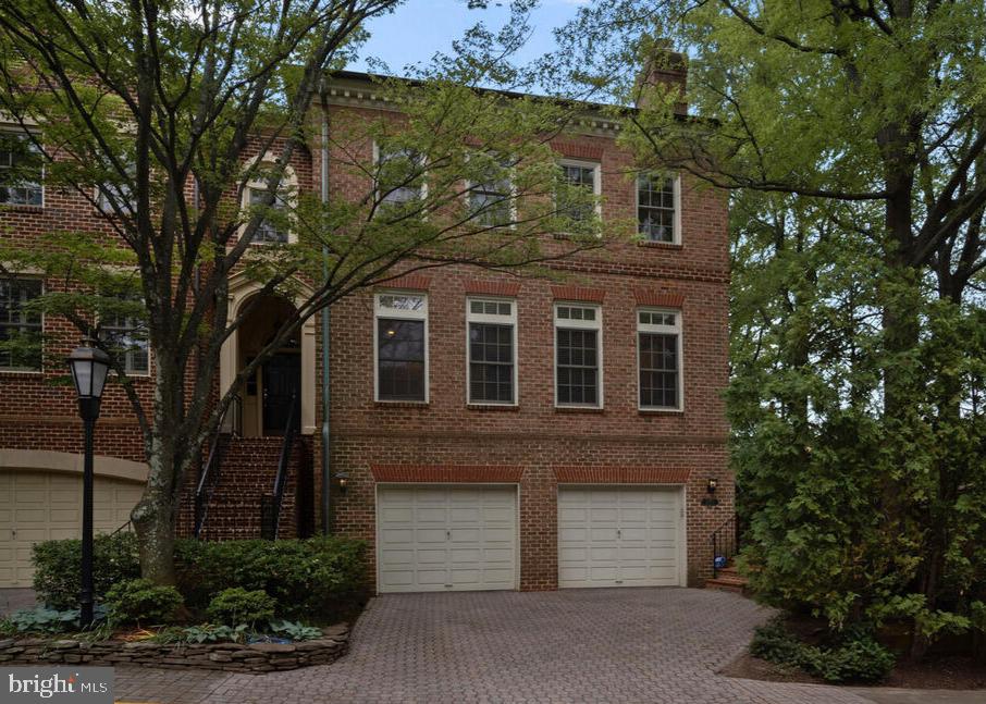 MAYFAIR OF MCLEAN - Residential Lease