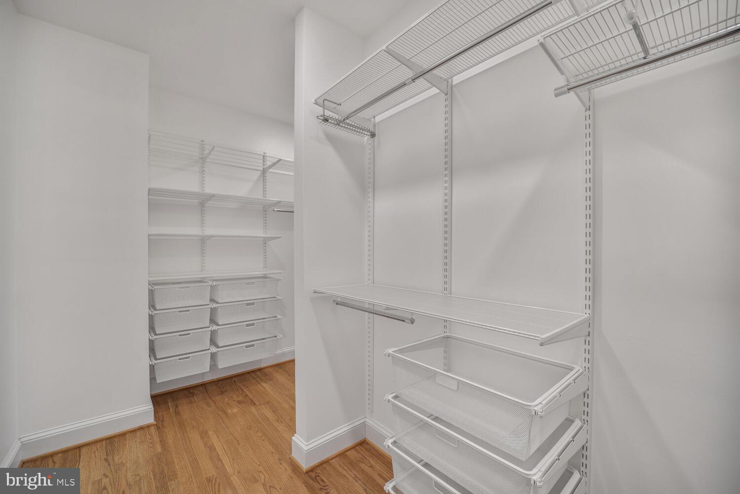 MAYFAIR OF MCLEAN - Residential Lease