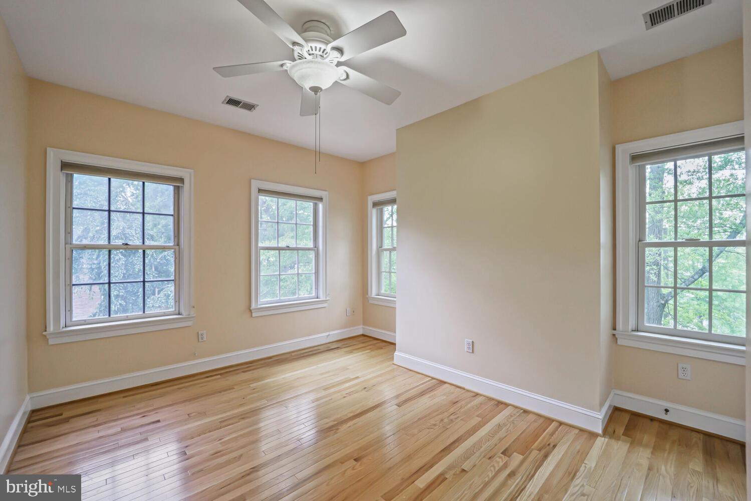 MAYFAIR OF MCLEAN - Residential Lease