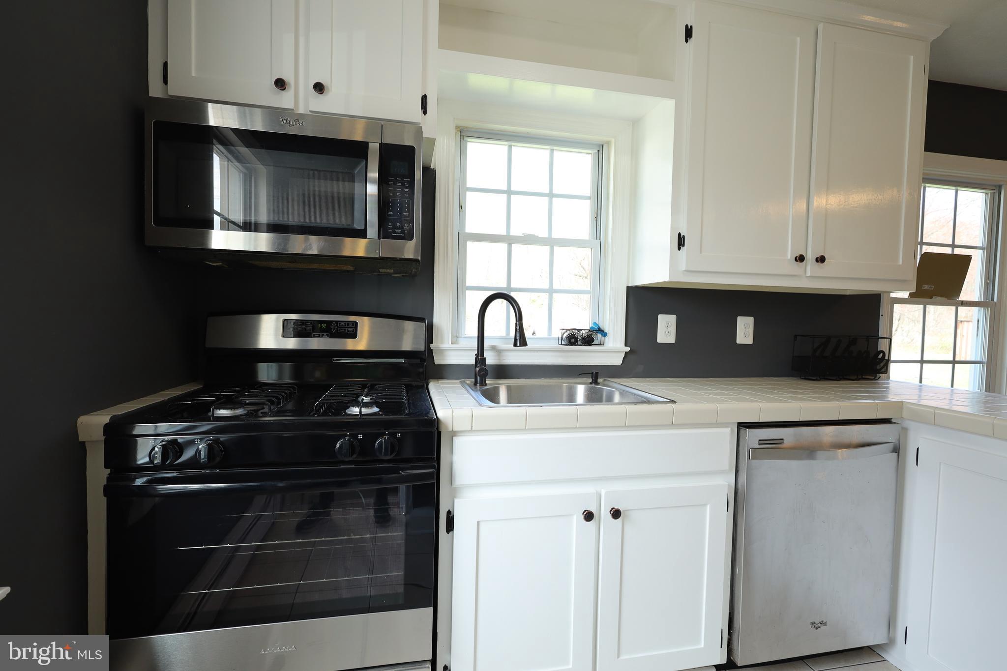 ABERDEEN HILLS - Residential