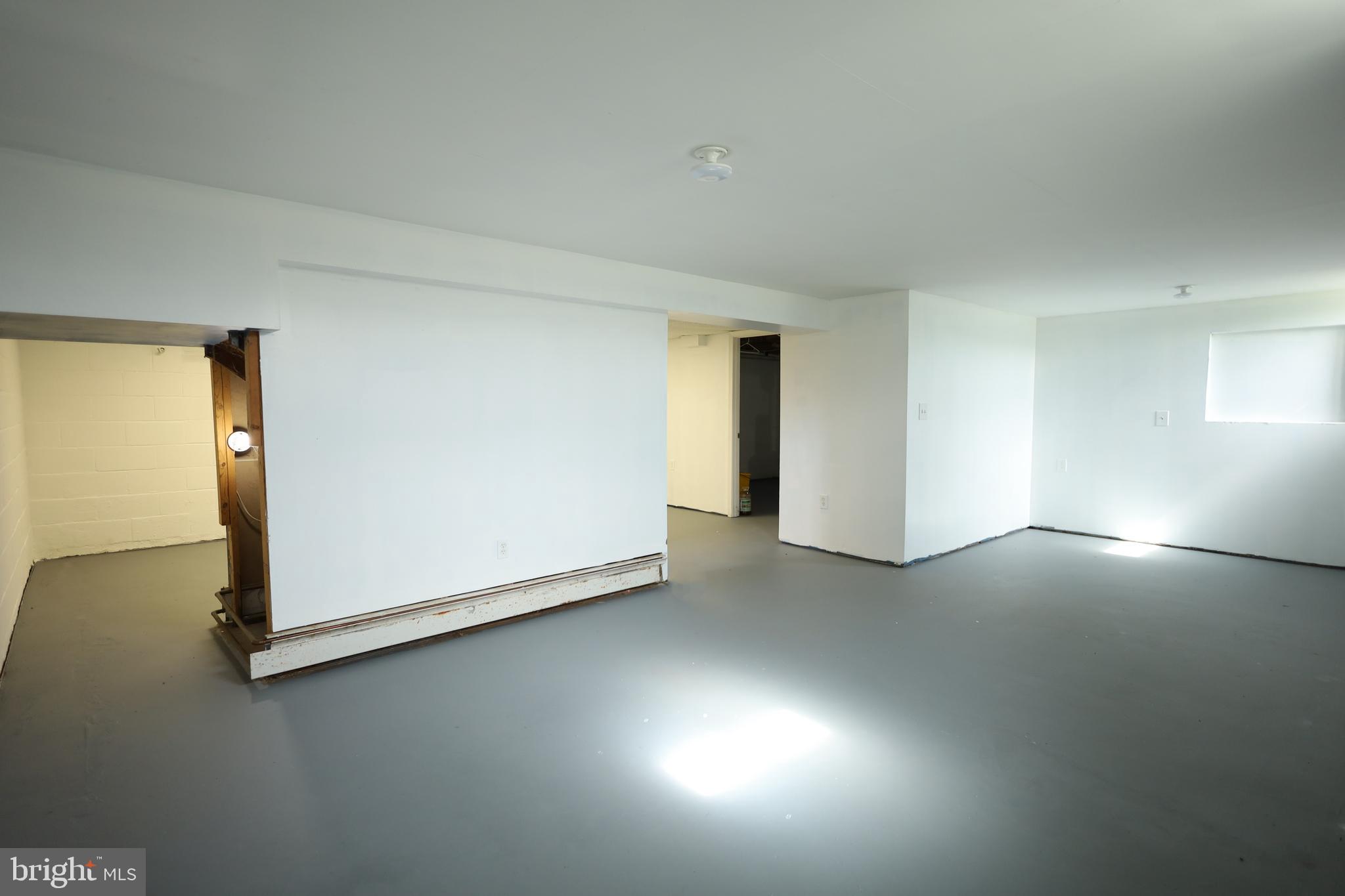 ABERDEEN HILLS - Residential