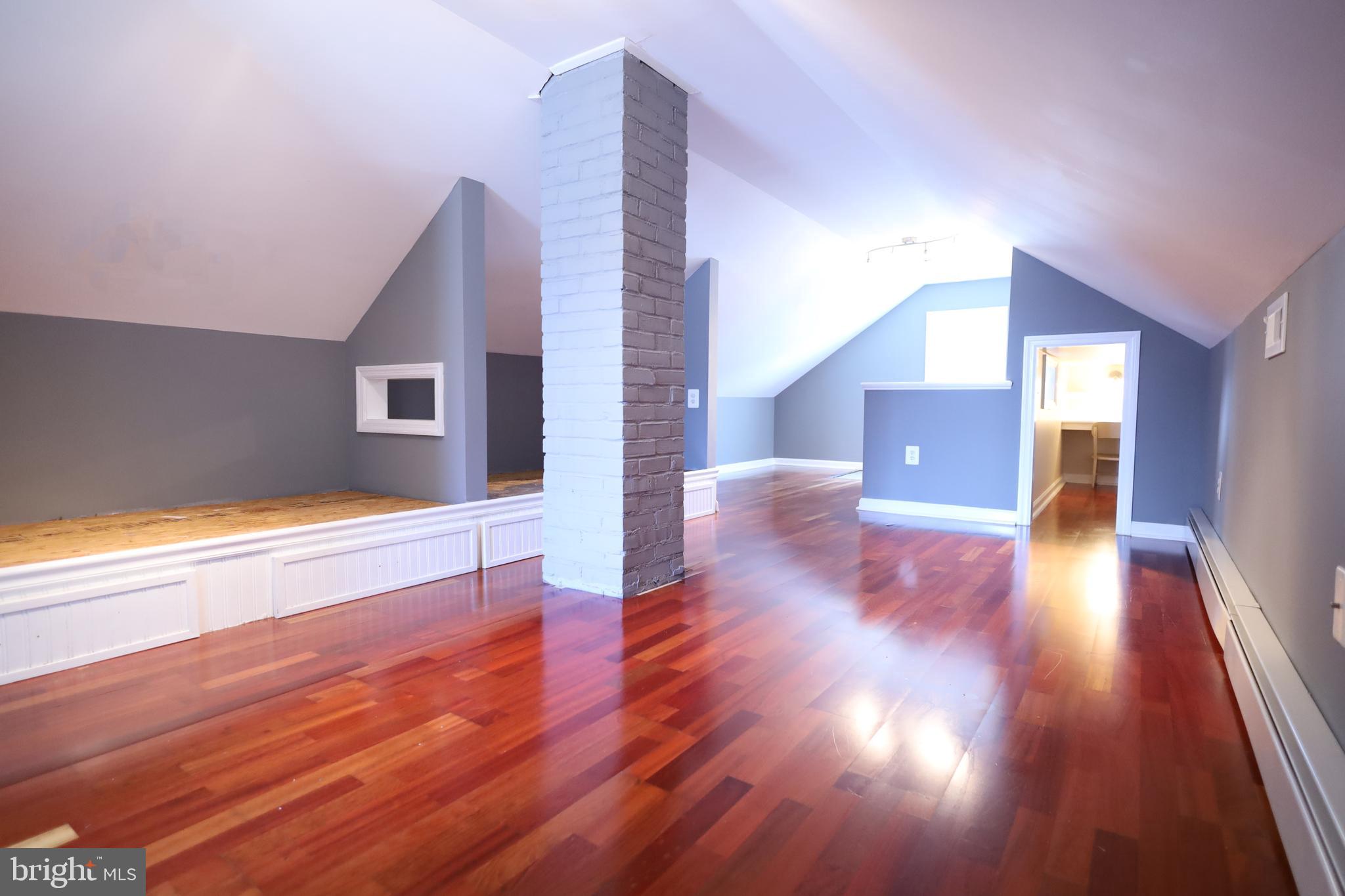 ABERDEEN HILLS - Residential