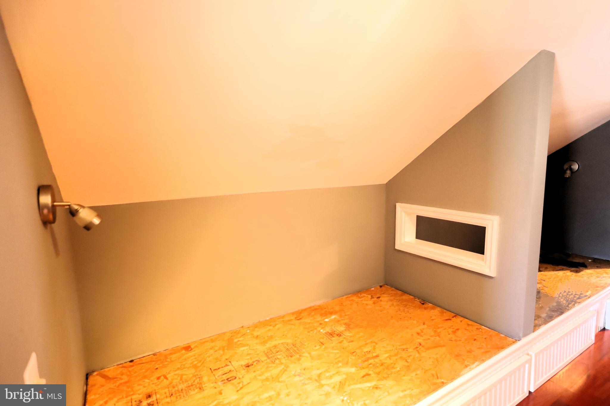 ABERDEEN HILLS - Residential