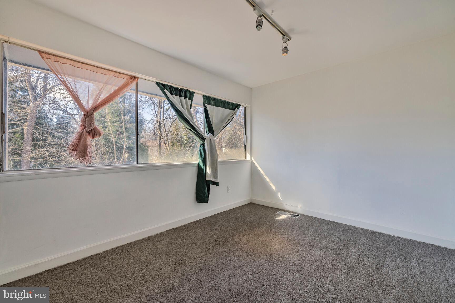 LAYTONIA - Residential