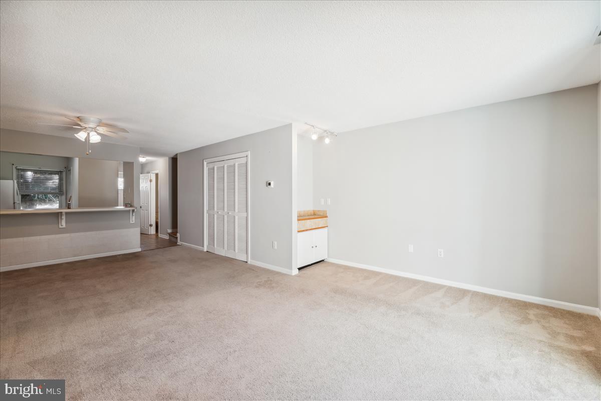 FRANKLIN SQUARE - Residential