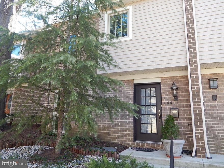 Great opportunity to live in The Gentry community. This 2 story townhome has 3 bedrooms and 2. 5 bathrooms. Enjoy the community  pool for those hot summer days or your rear patio for relaxation.  Great location to downtown historic Annapolis , eateries and shops.