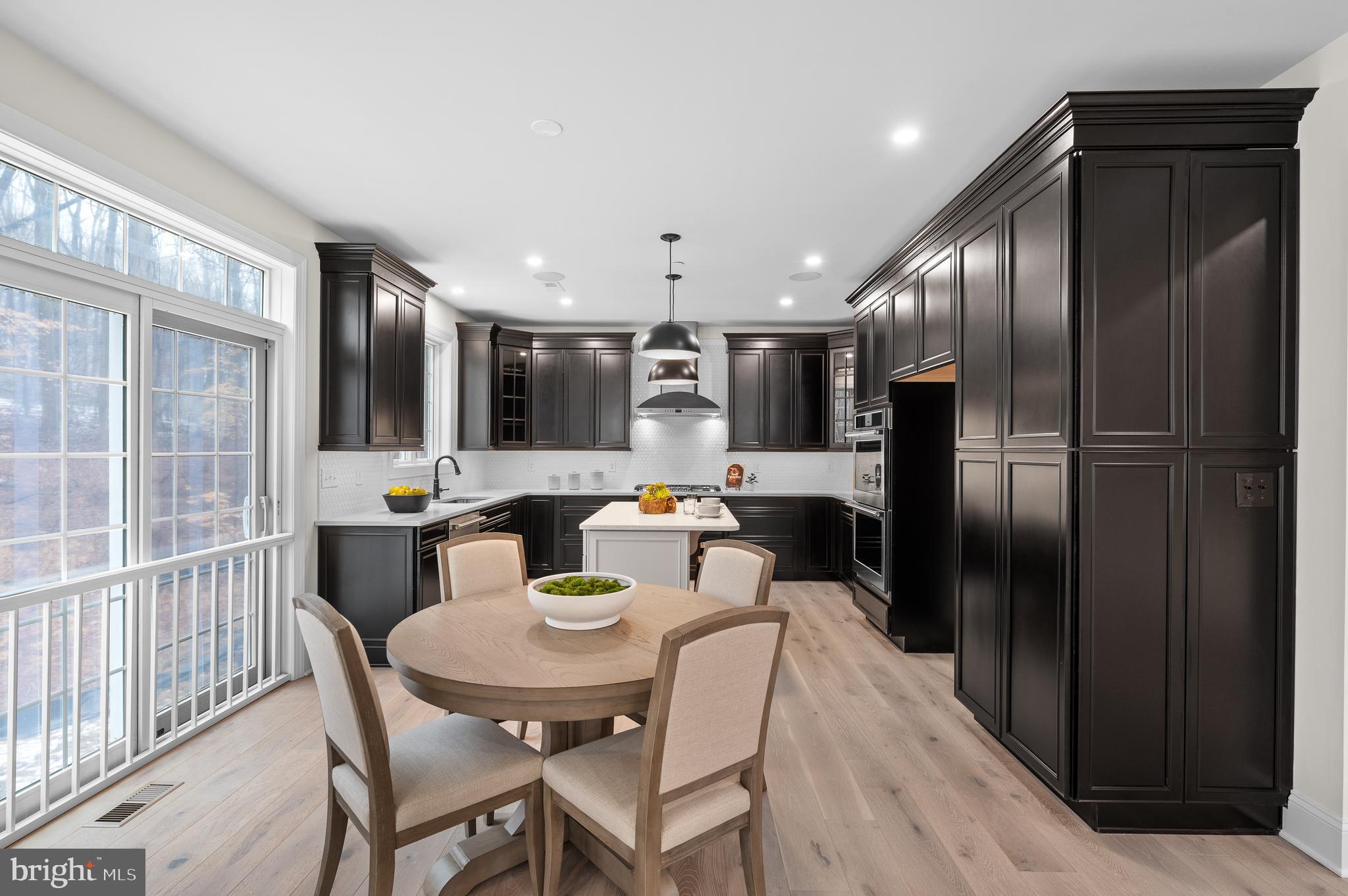 VILLAGE OF FOUR SEASONS - Residential