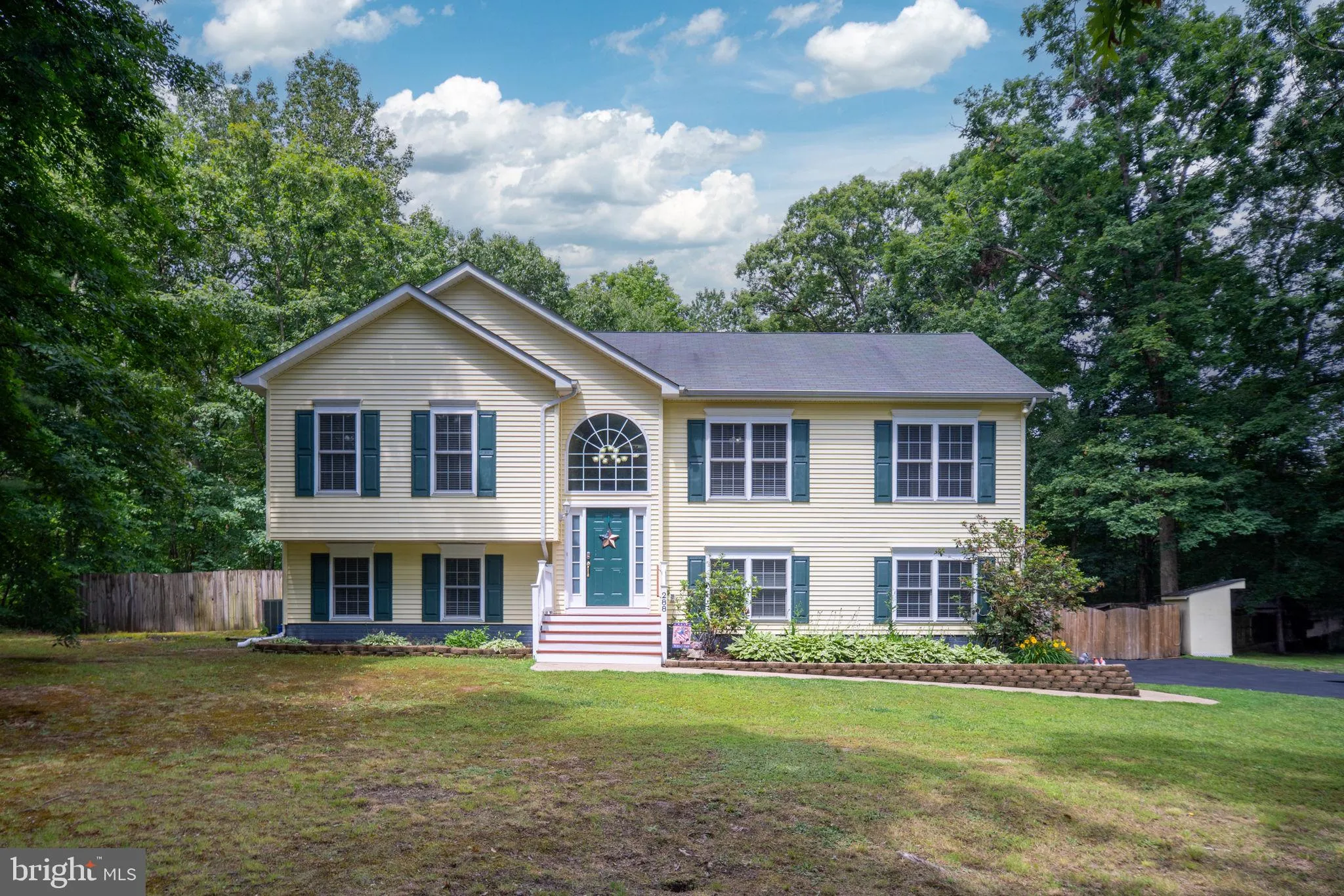 Fredericksburg, Virginia 22406, United States, 3 Bedrooms Bedrooms, ,3 BathroomsBathrooms,Residential,Active,199916