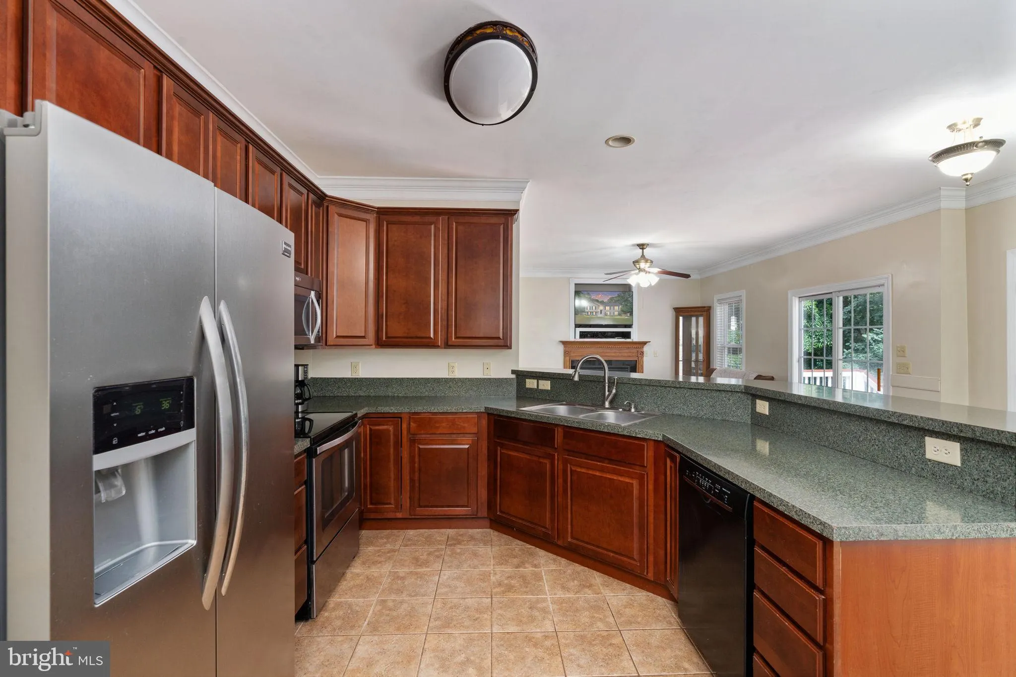 Fredericksburg, Virginia 22406, United States, 3 Bedrooms Bedrooms, ,3 BathroomsBathrooms,Residential,Active,199916