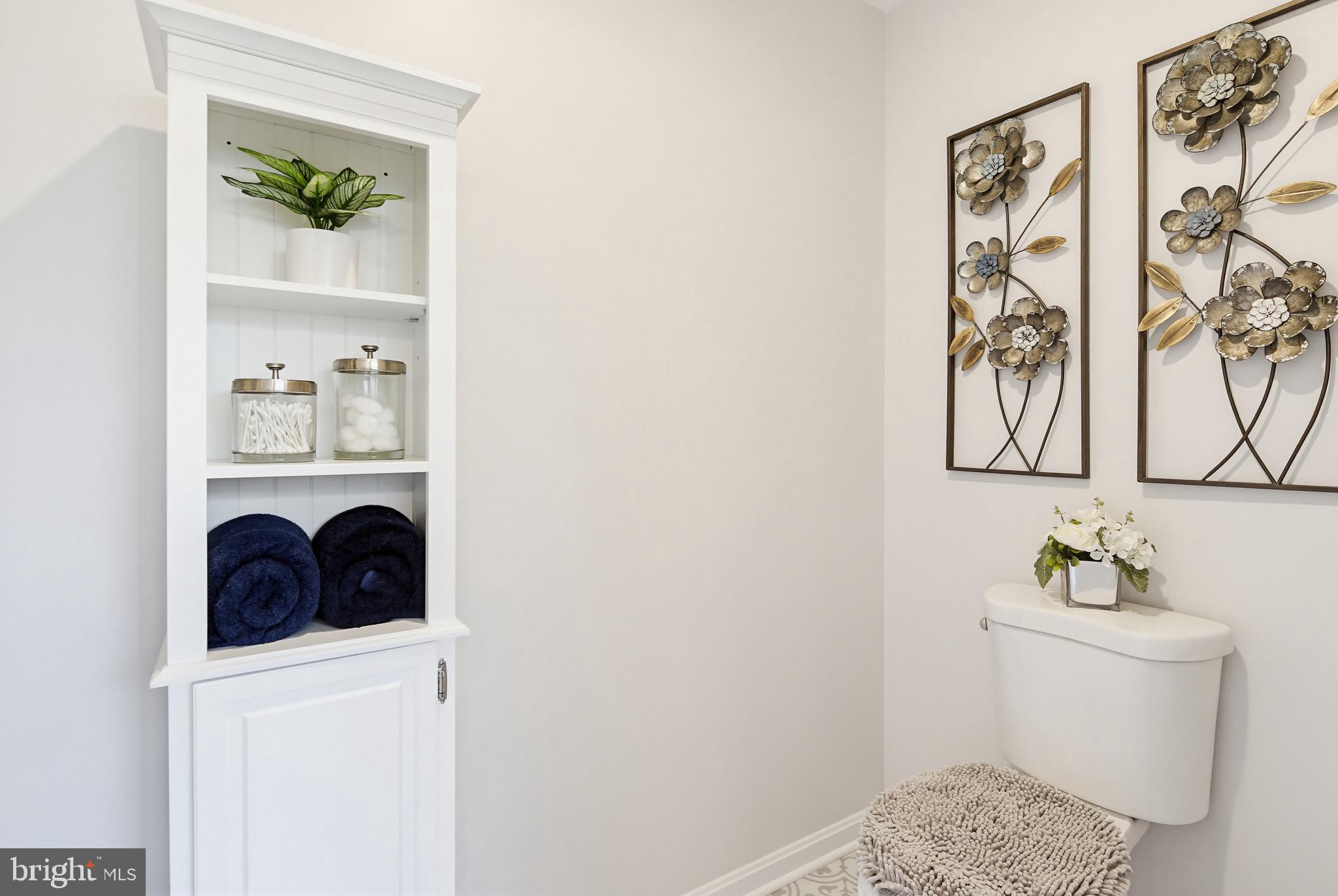 LISA AVENUE ESTATES - Residential