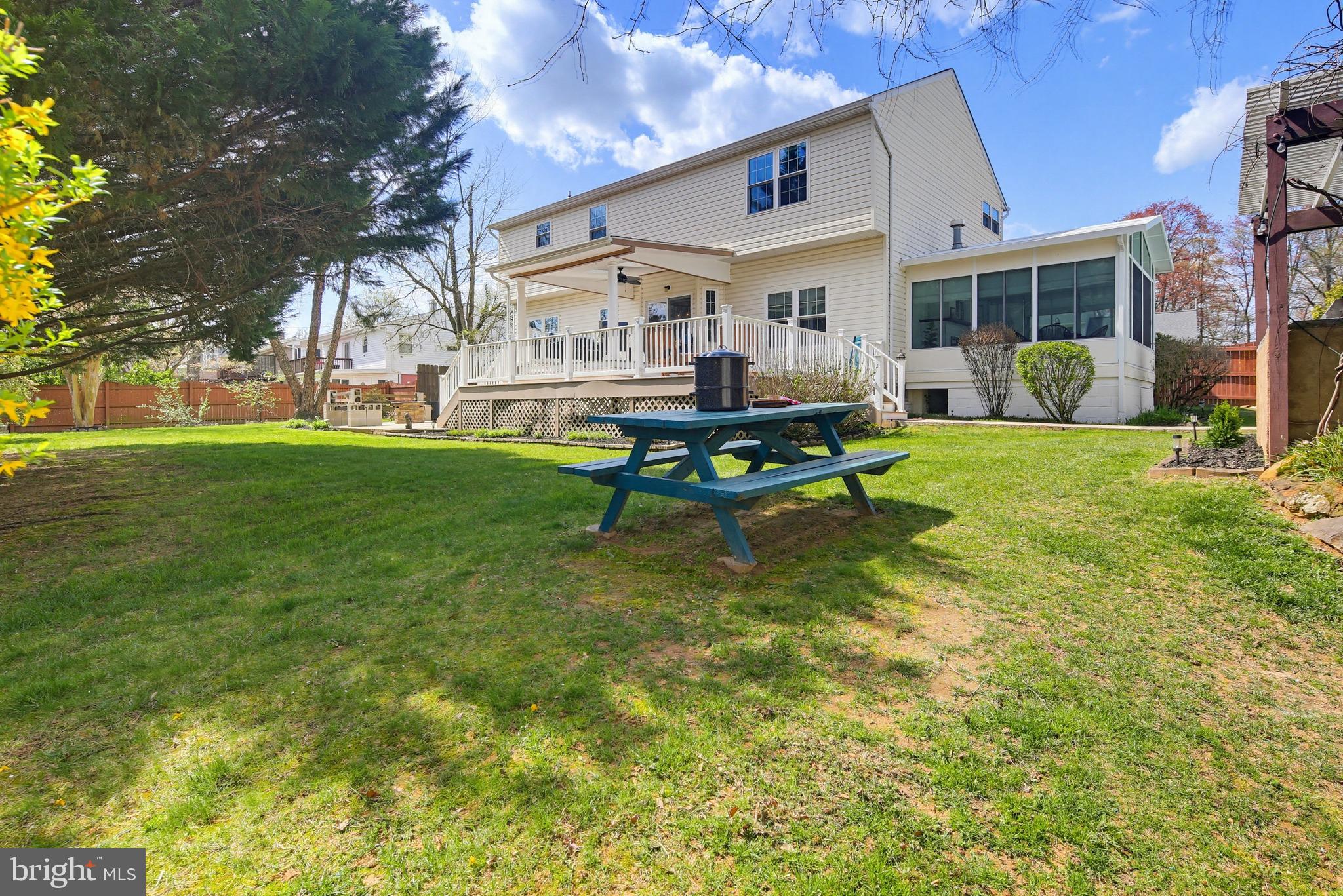 LISA AVENUE ESTATES - Residential