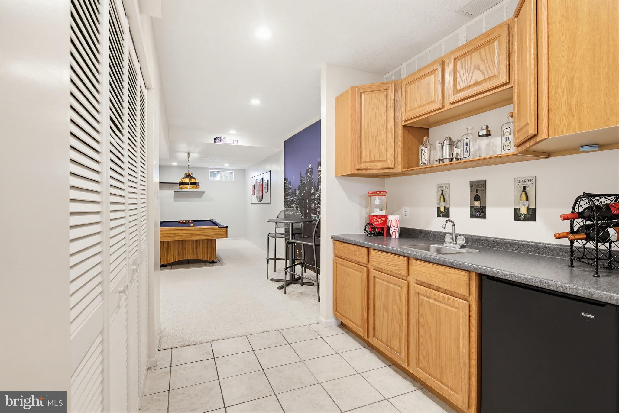 LISA AVENUE ESTATES - Residential