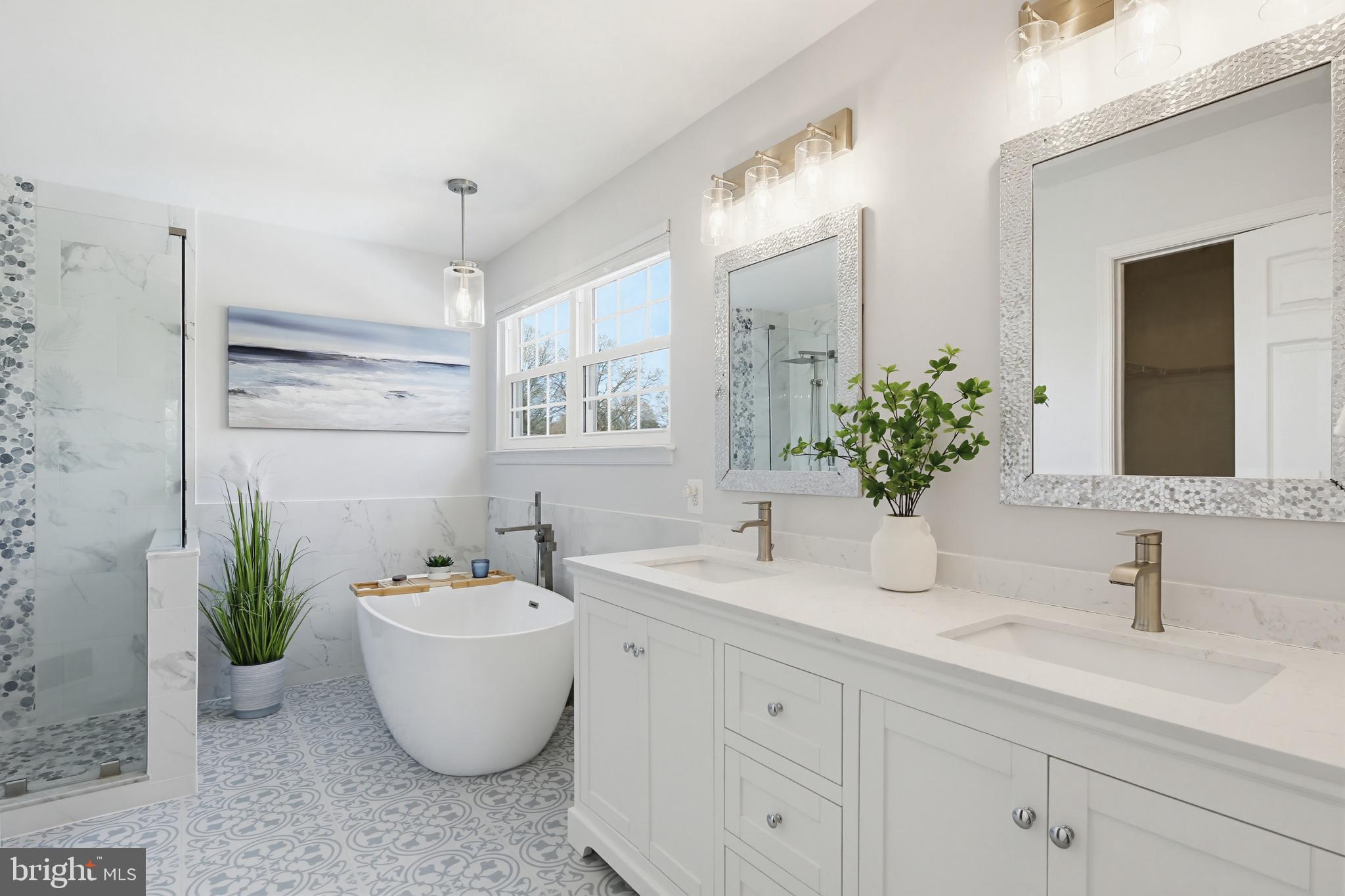 LISA AVENUE ESTATES - Residential