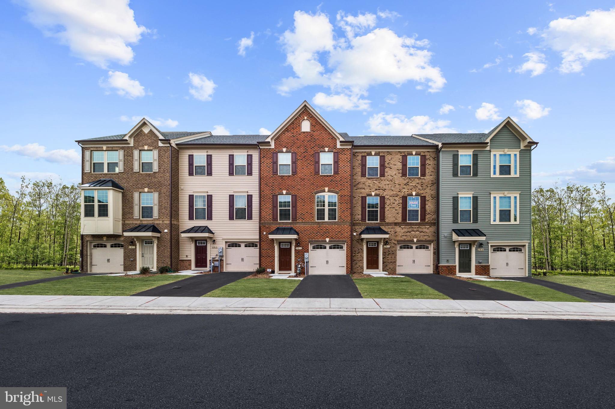 Come see why Parkside is Hanover's, MD most successful Community. The to be built Mozart , one car garage is very spacious w/ huge kitchen island, ceramic in owners bath , stainless steel appliances, hardwood and so much more!. Ask Sales Representative about current incentive . Parkside is rich in amenities, just minutes to Ft. Meade and major highways. Images shown are representative only.