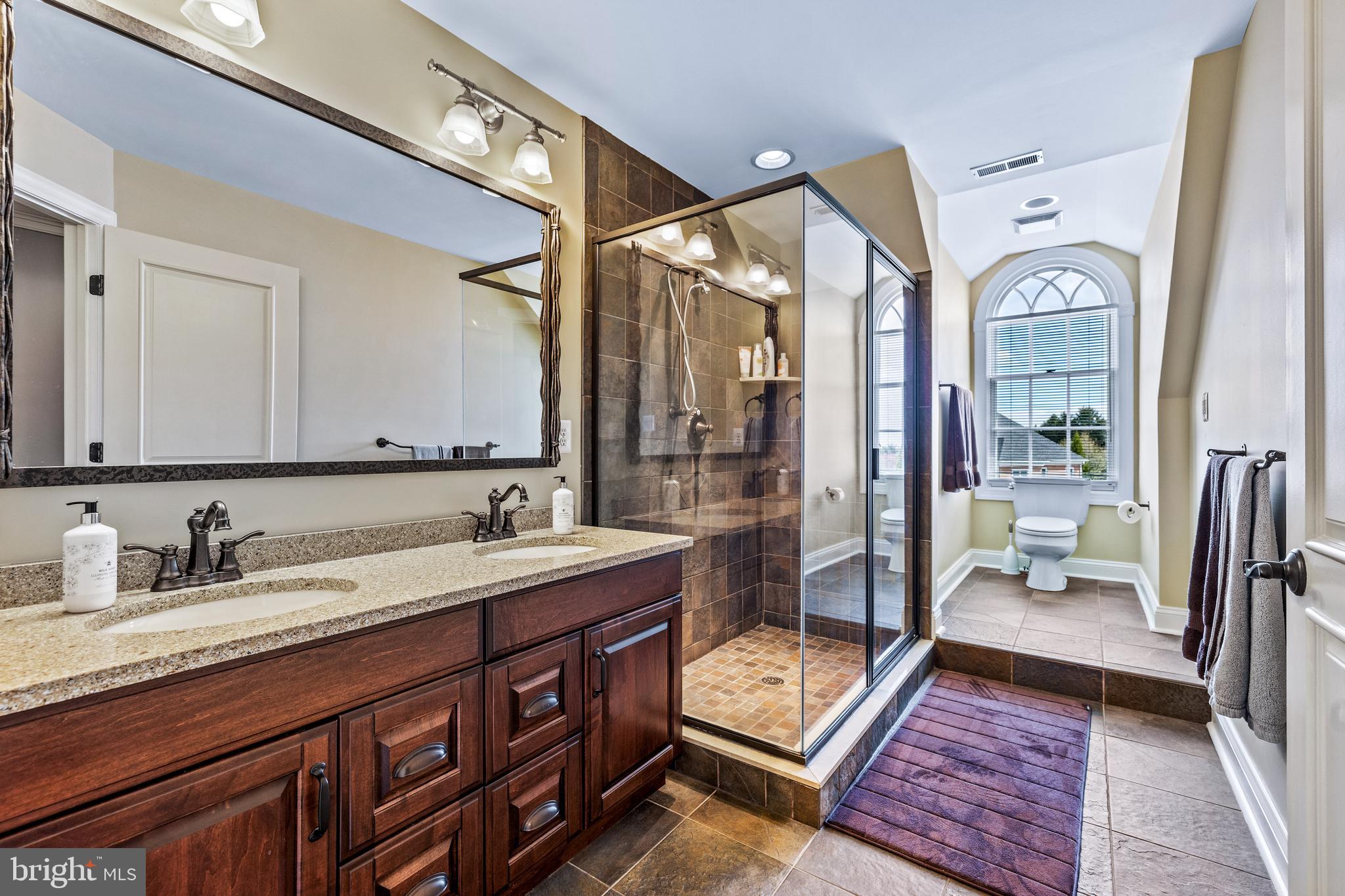 RUXTON - Residential