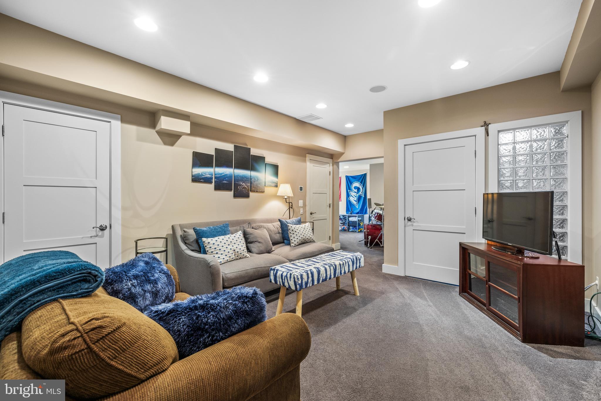 RUXTON - Residential