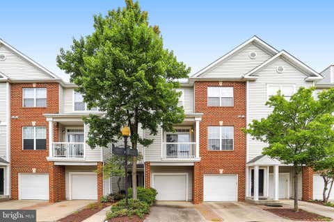 Photo of 2426 Coopers Branch Court #2426, HERNDON, VA 20171 (MLS # VAFX2336716)