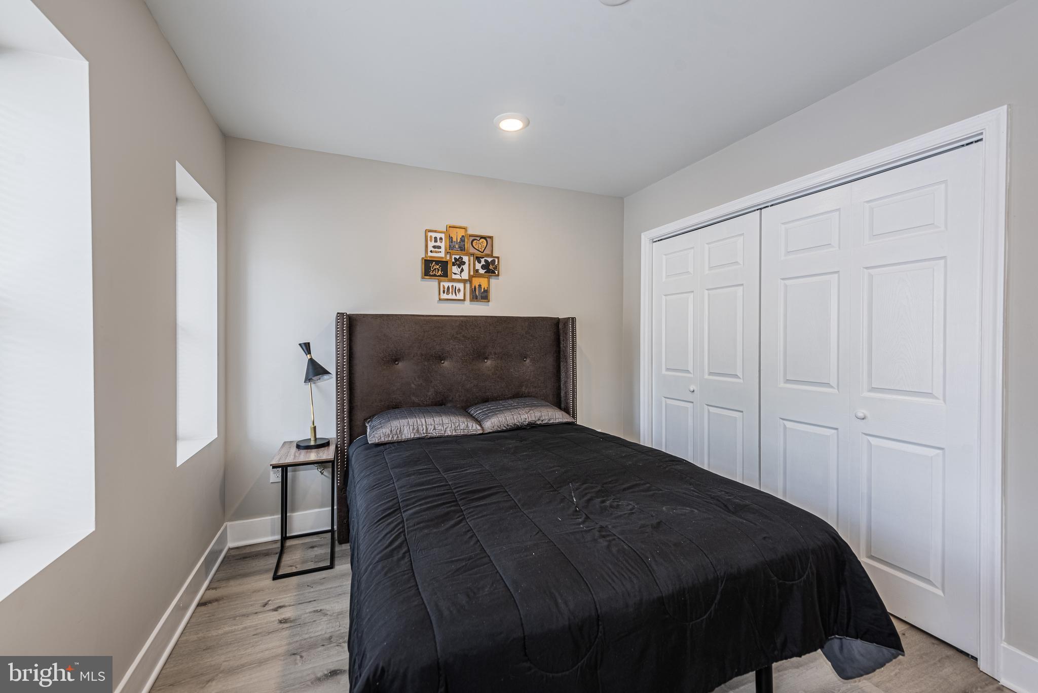 SANDTOWN-WINCHESTER - Residential