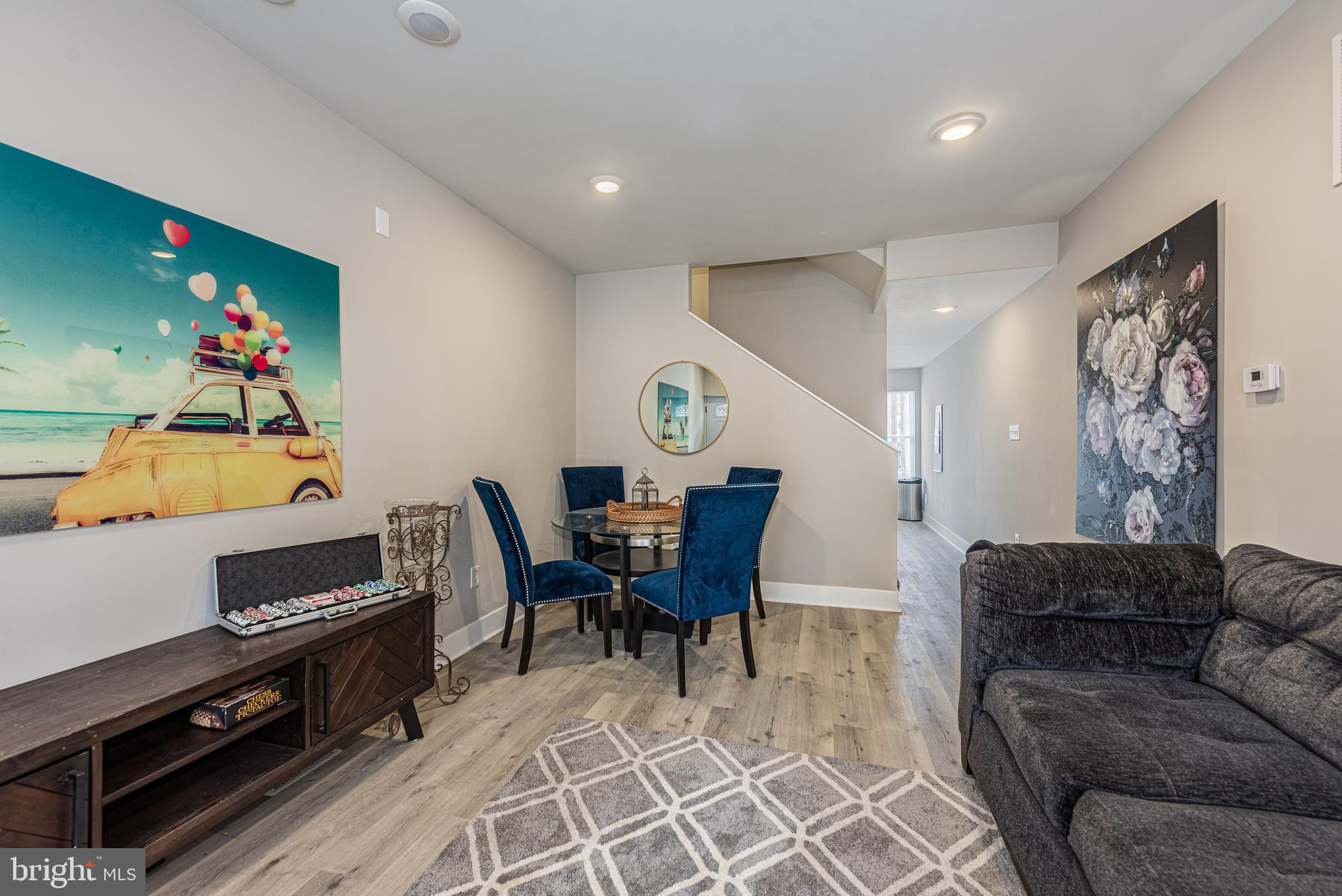 SANDTOWN-WINCHESTER - Residential