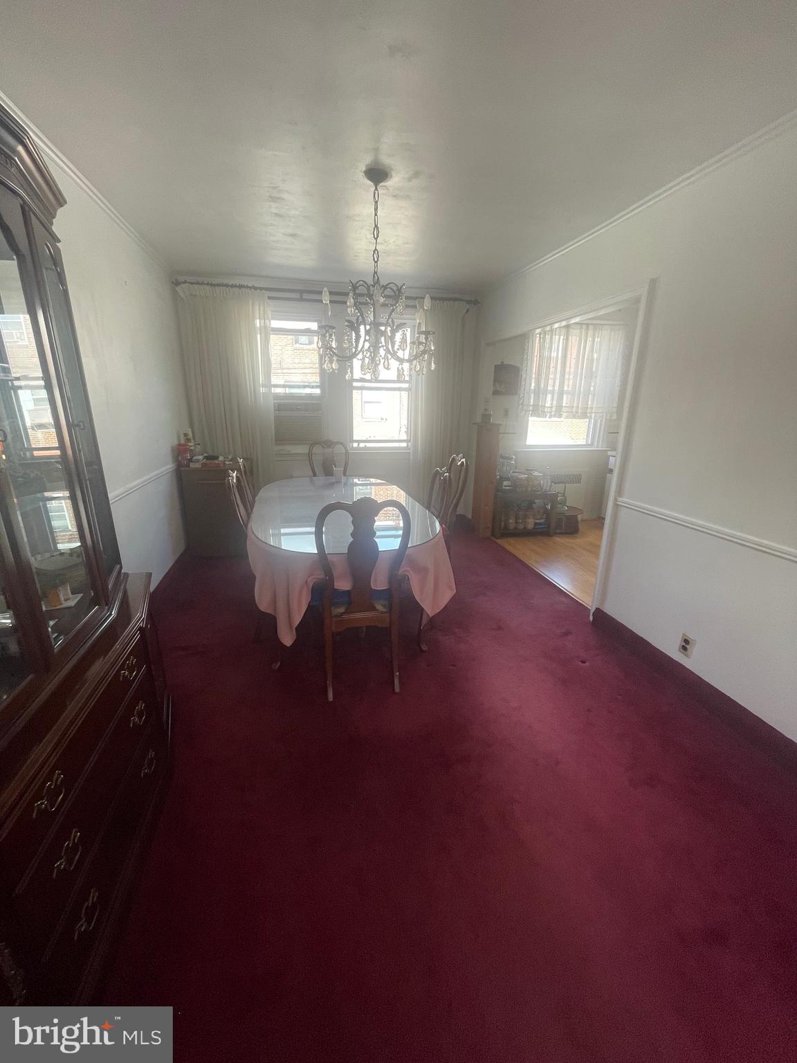 OXFORD CIRCLE - Residential